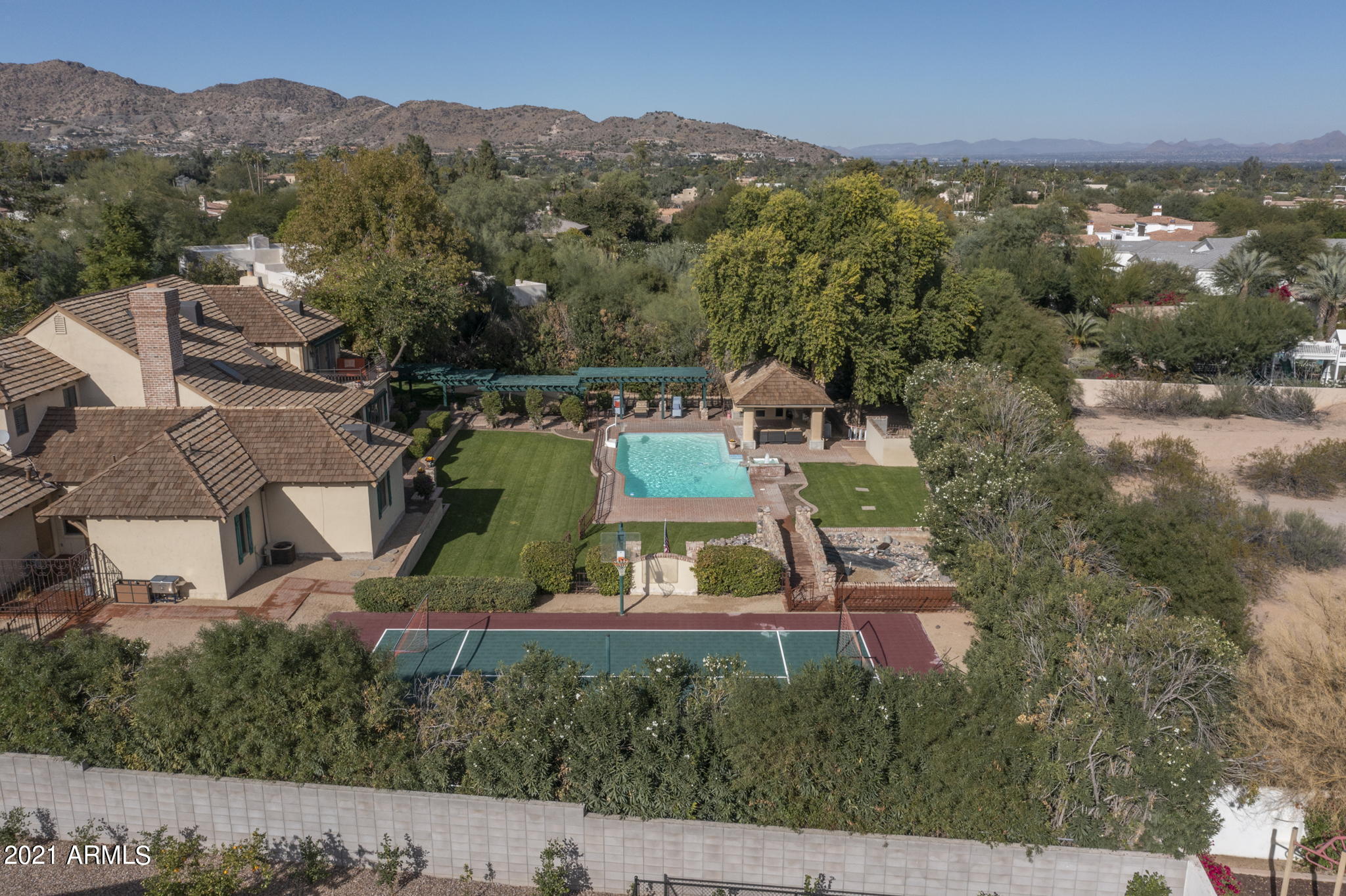 Villa Escondida - Residential