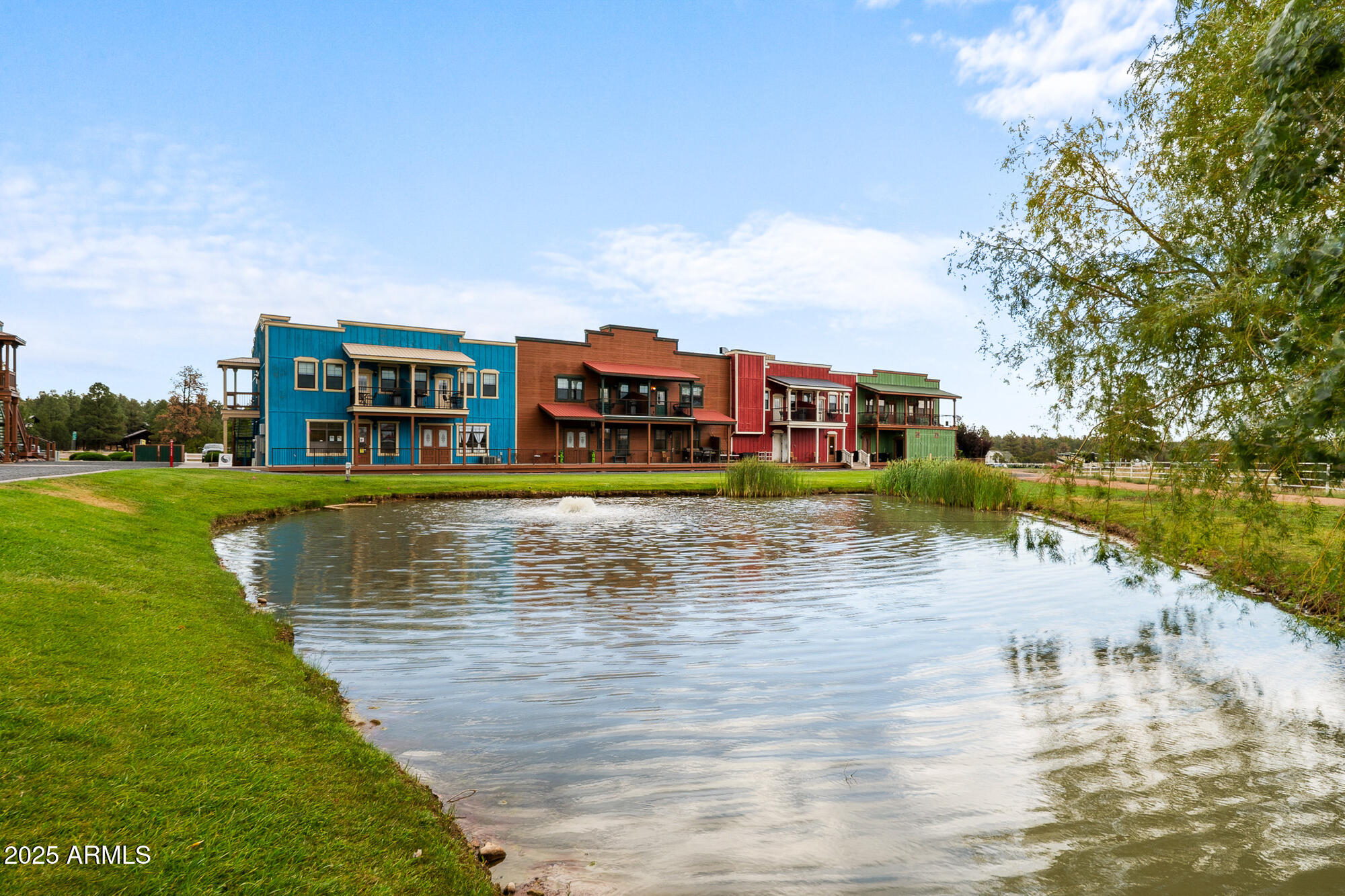 BISONTOWN UNIT 1 - Residential