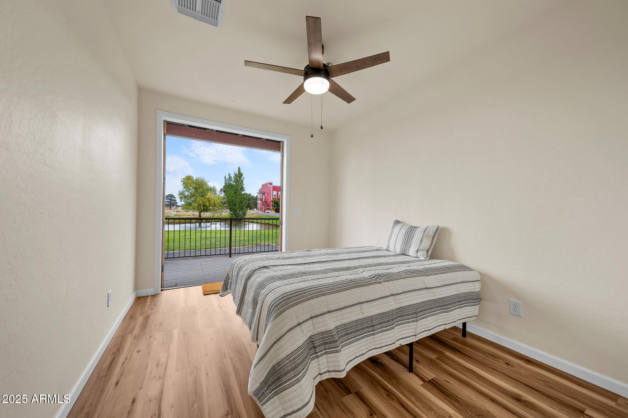 BISONTOWN UNIT 1 - Residential