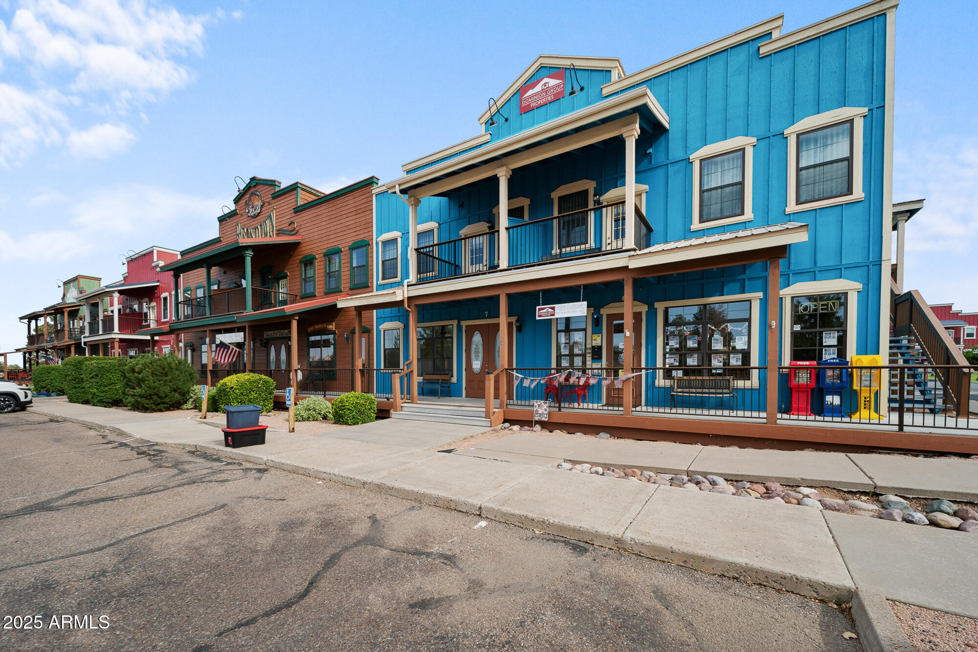 BISONTOWN UNIT 1 - Residential