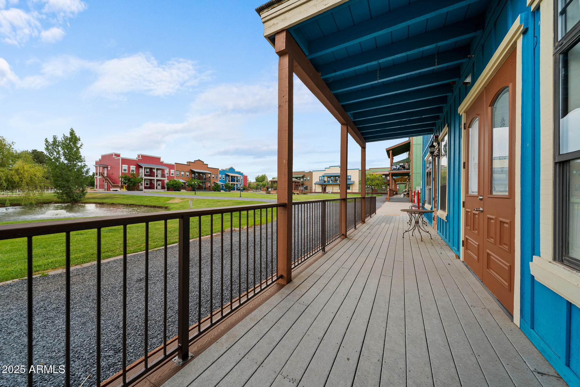 BISONTOWN UNIT 1 - Residential
