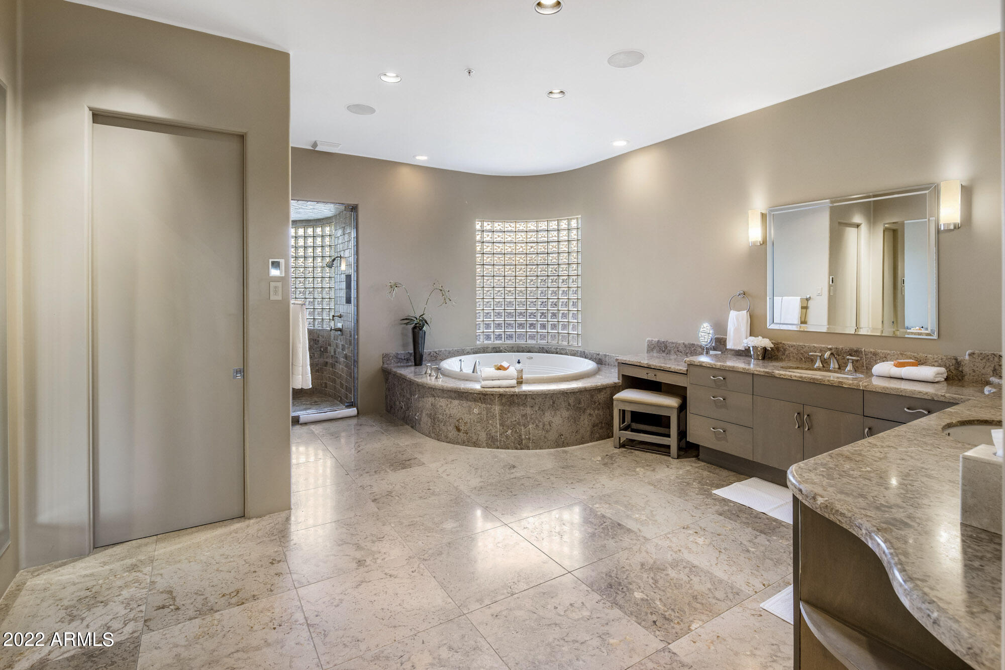DESERT MOUNTAIN PHASE 1 UNIT FOUR - Residential