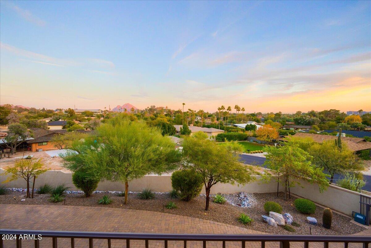 2200 E BETHANY LOT 13 AMD - Residential