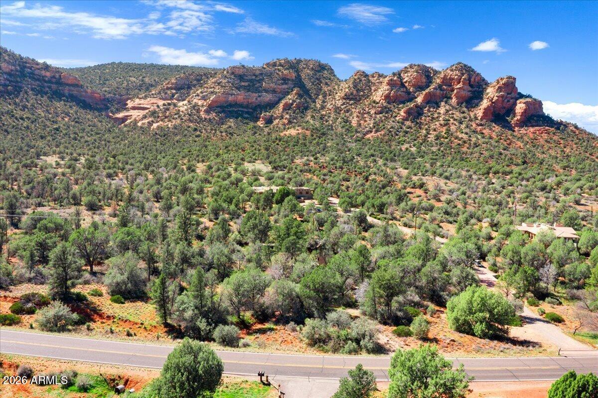 NONE - Land