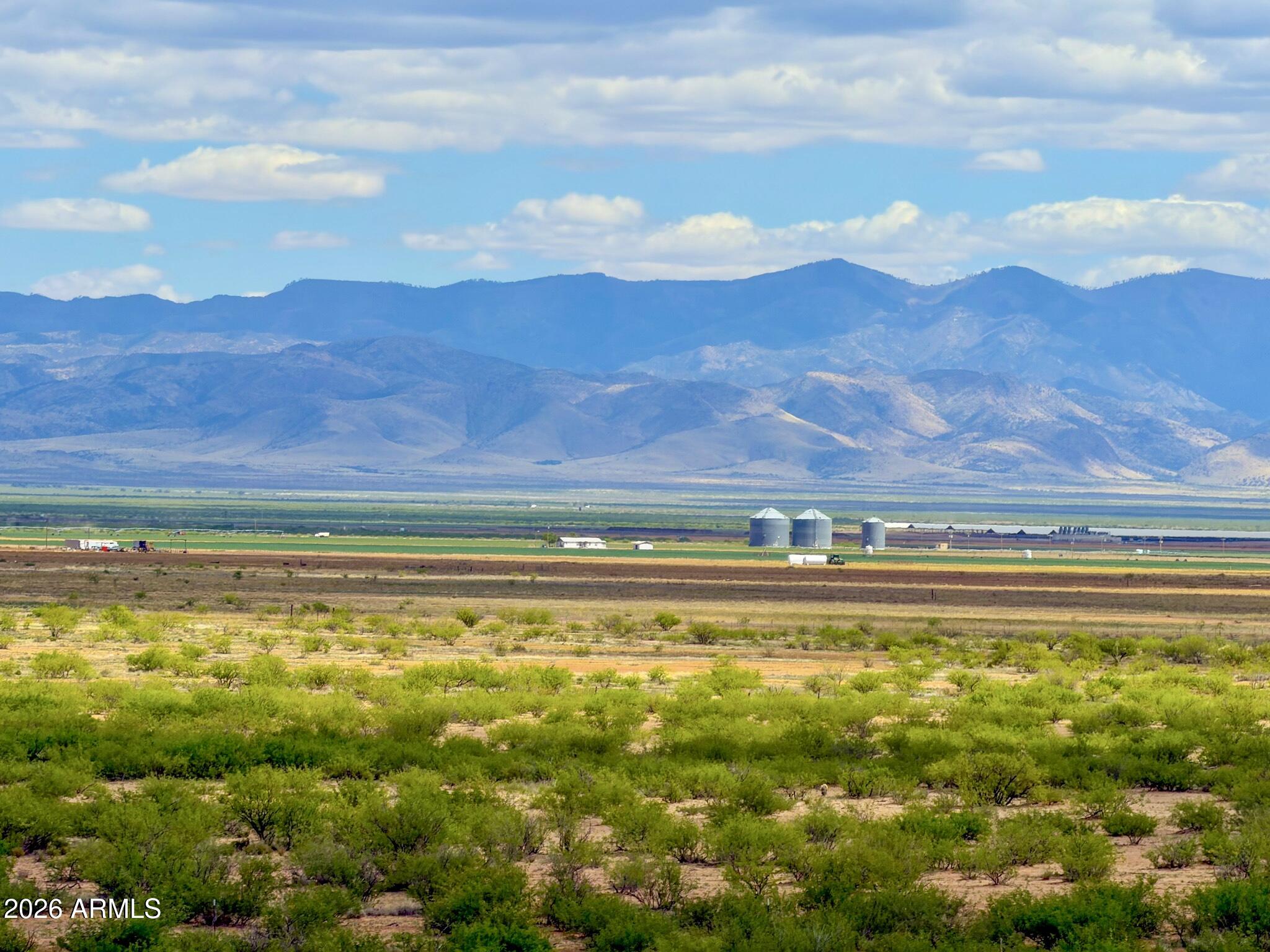 39 gated and fenced acres that are just a short drive from the 191 highway with unobstructed views and all the privacy you want. With level and hillside options, you have so many choices of places to build, place your manufactured home, RV, have your horses and quads... come see for yourself!