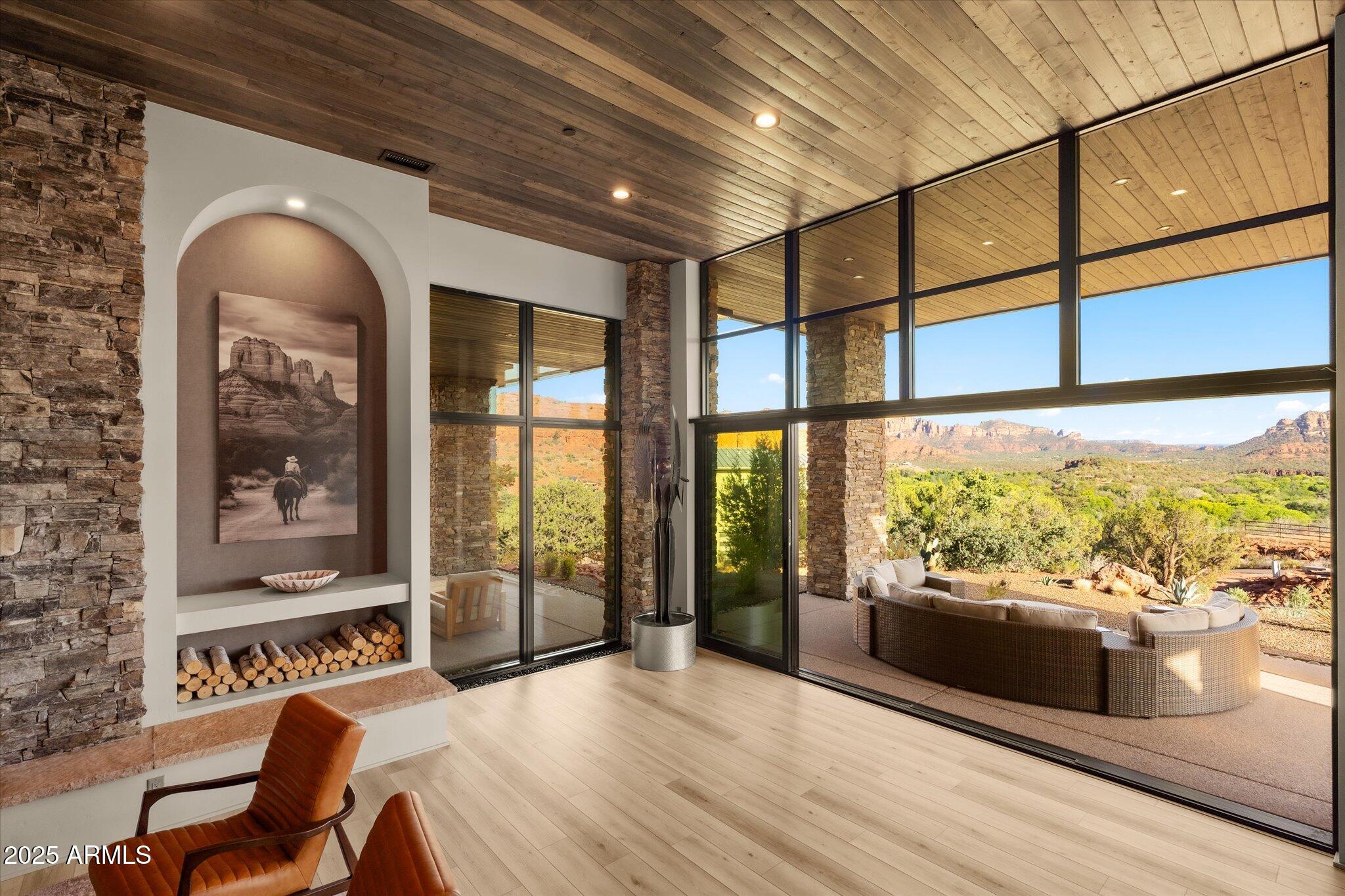 Red Rock Loop - Residential