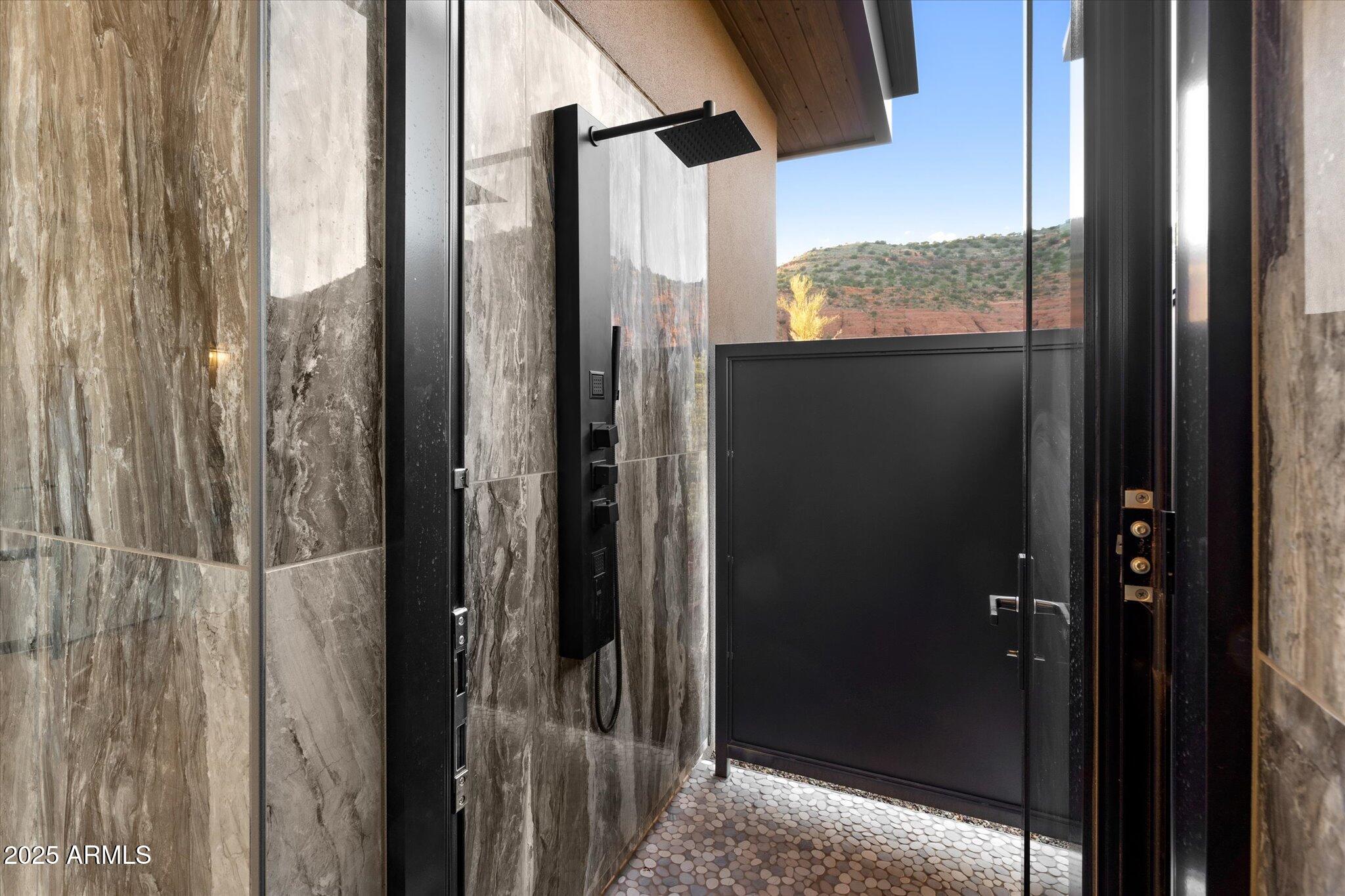 Red Rock Loop - Residential