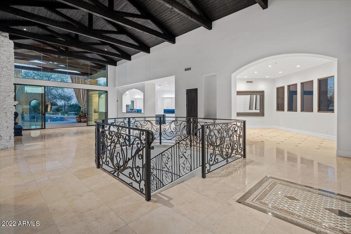 PINNACLE PEAK PARADISE - Residential