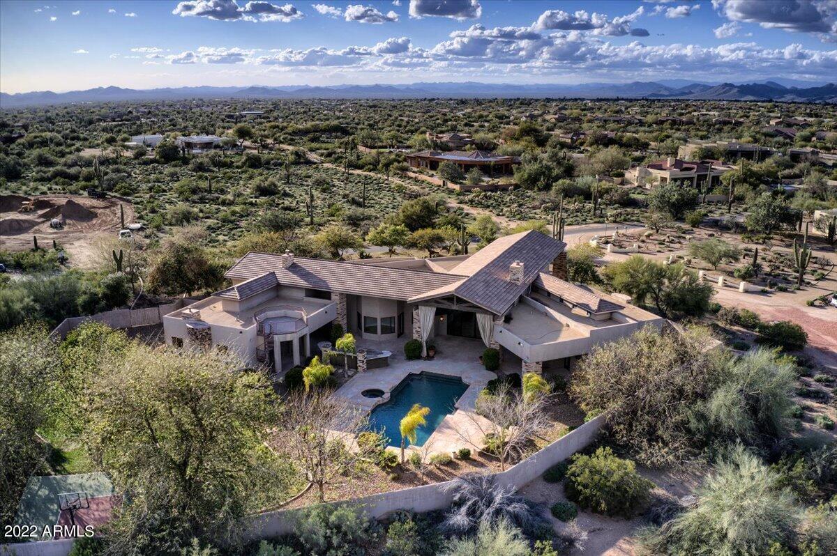 PINNACLE PEAK PARADISE - Residential
