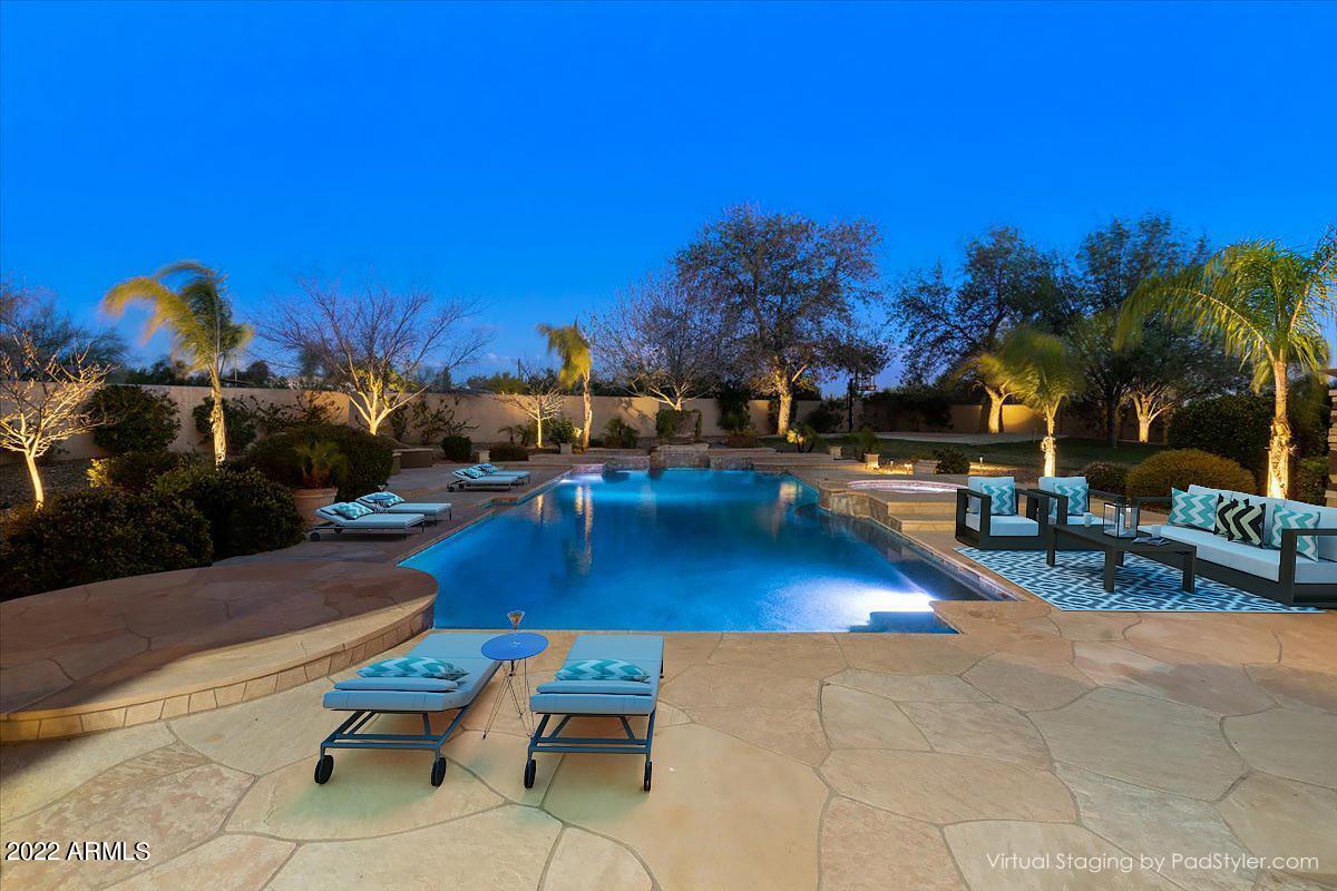 PINNACLE PEAK PARADISE - Residential