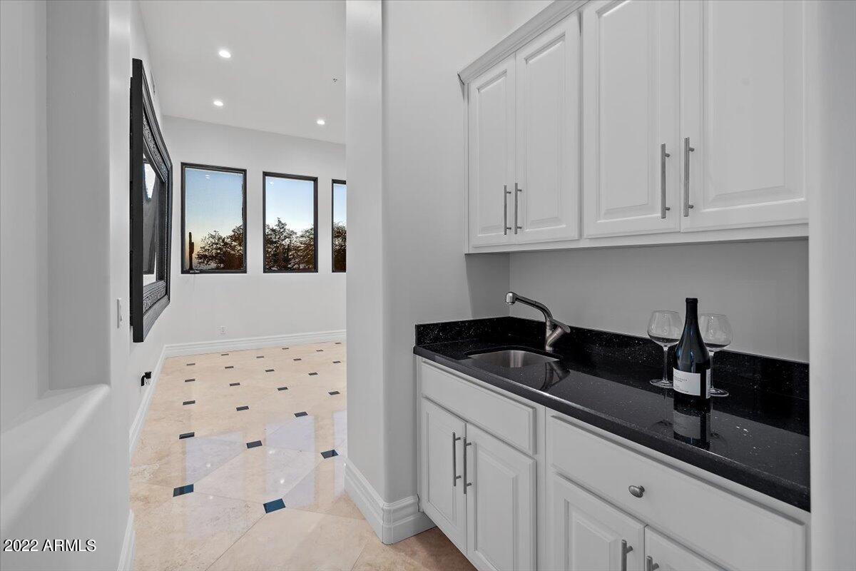 PINNACLE PEAK PARADISE - Residential