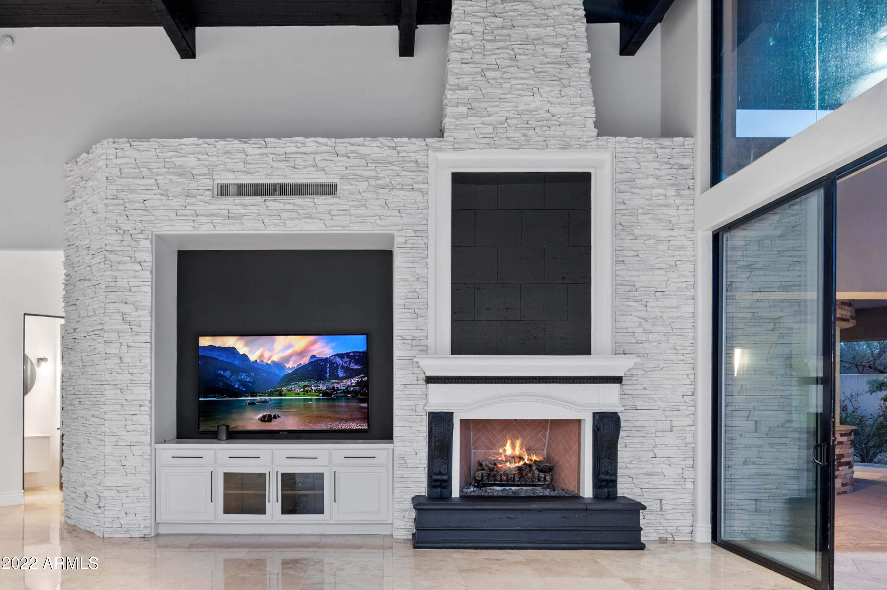 PINNACLE PEAK PARADISE - Residential