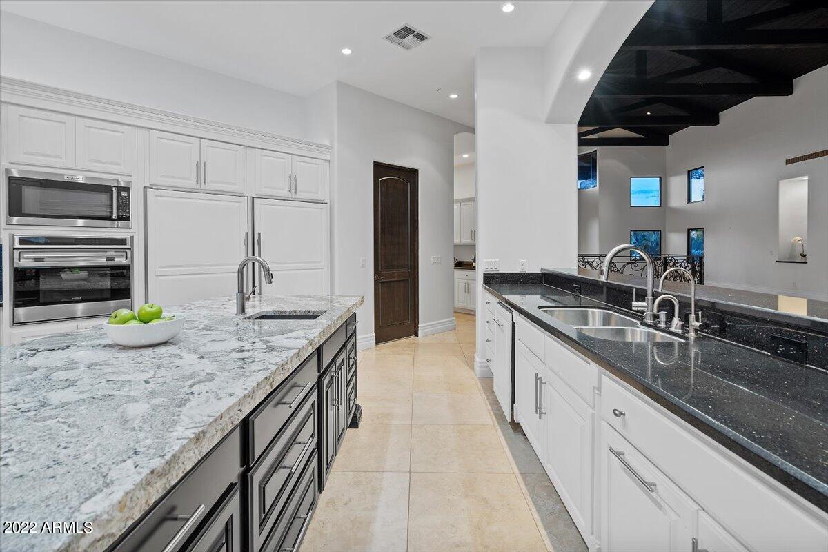PINNACLE PEAK PARADISE - Residential