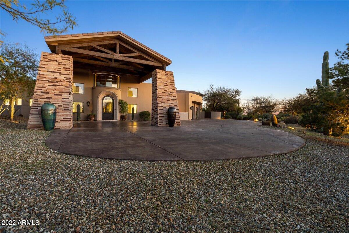 PINNACLE PEAK PARADISE - Residential