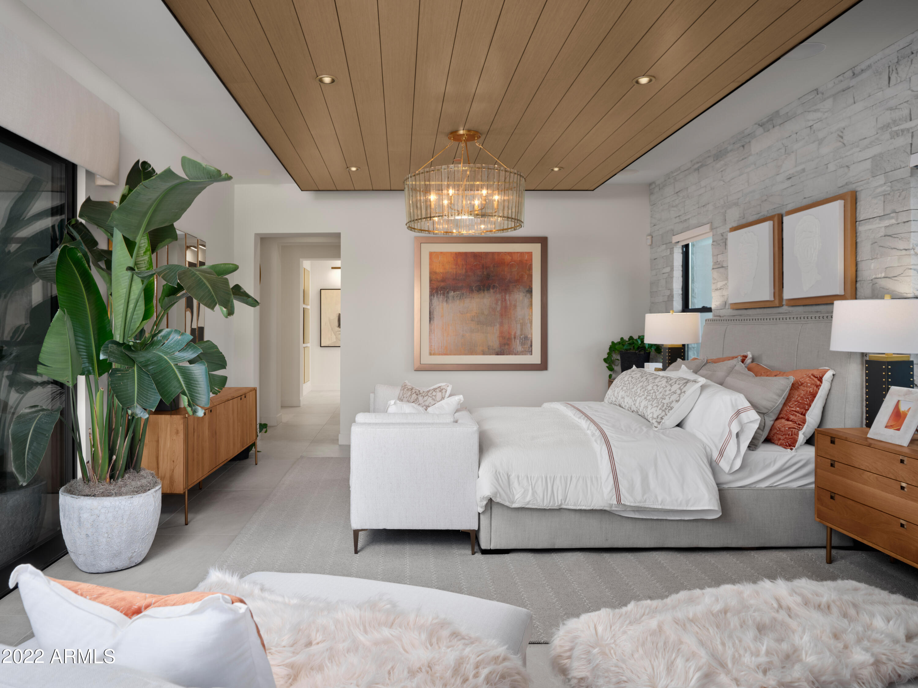 BRONCO ESTATES - Residential