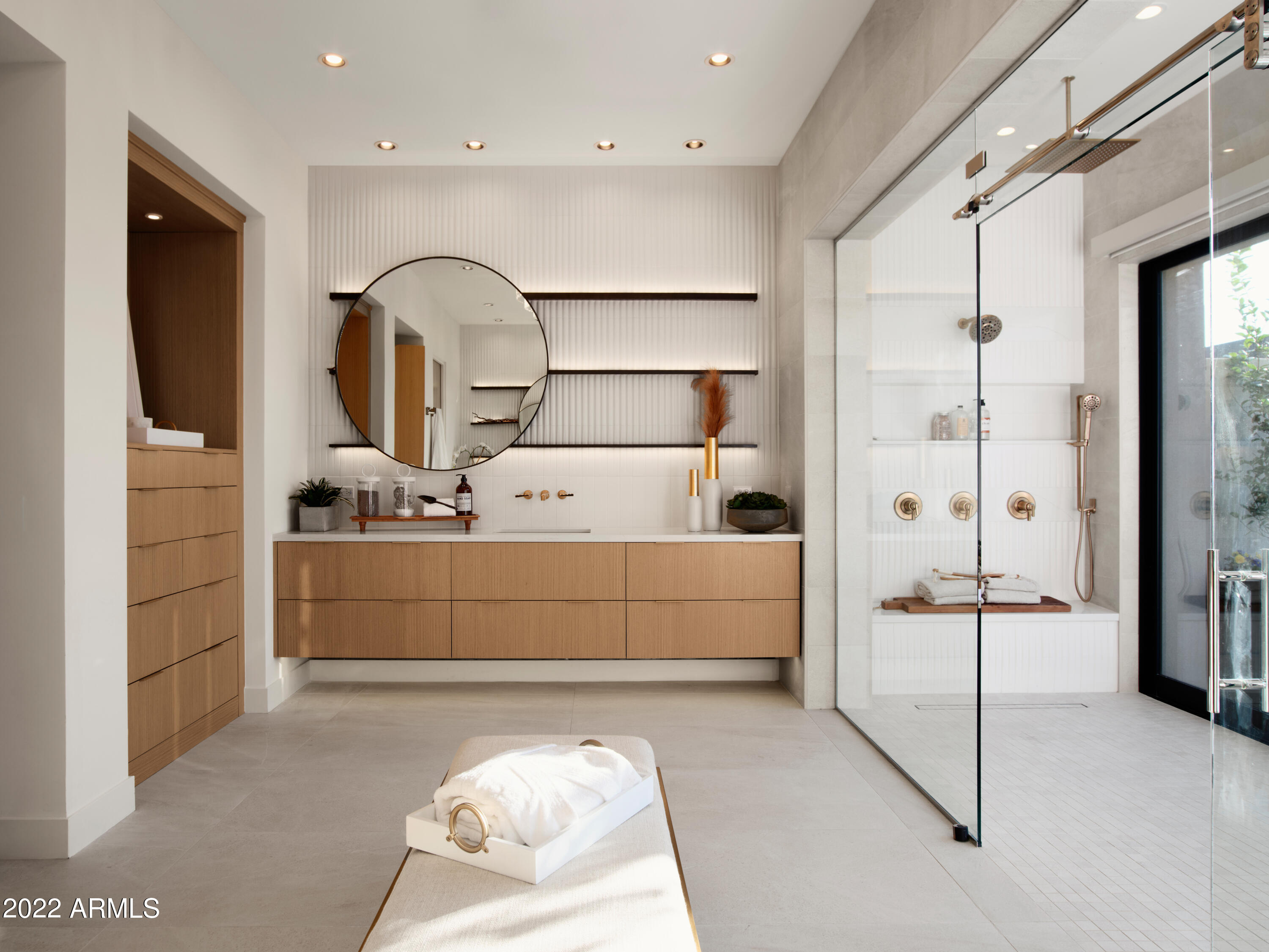 BRONCO ESTATES - Residential