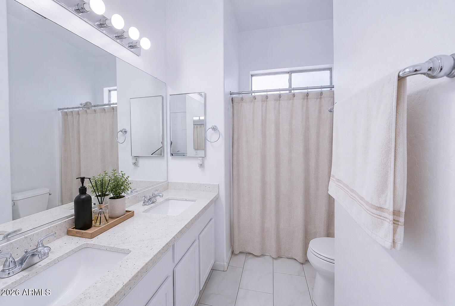 DREAMING SUMMIT UNIT 1 AMD - Residential