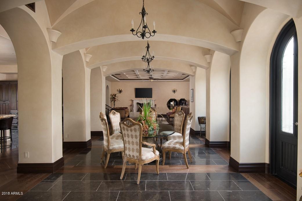 EL NORTE CUARENTA - Residential