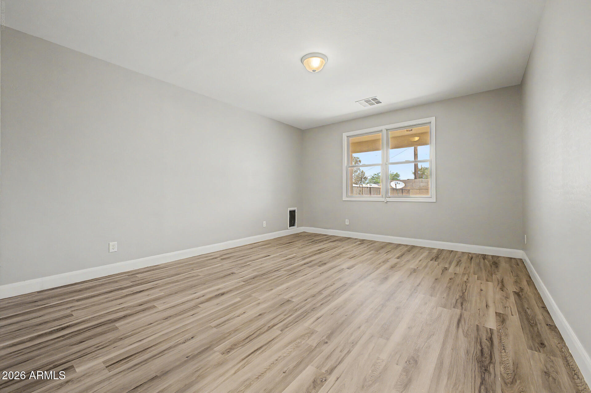 VINEYARD COMMONS - Residential