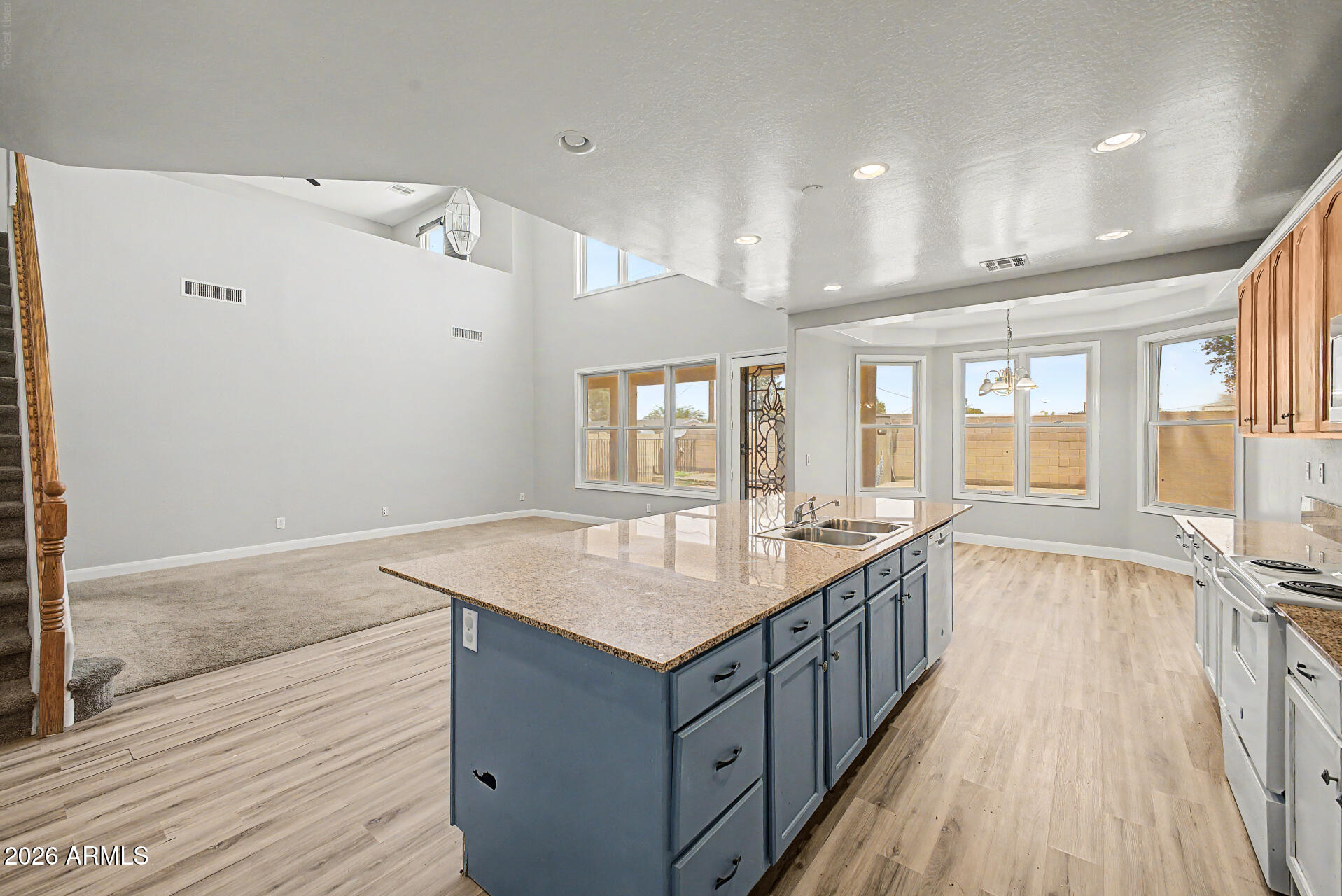 VINEYARD COMMONS - Residential
