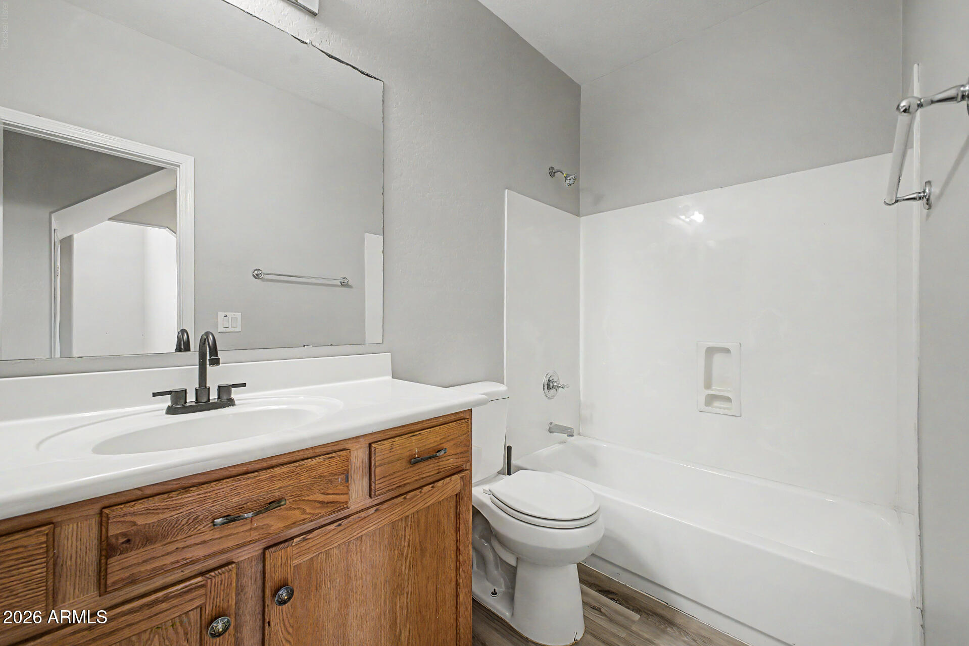 VINEYARD COMMONS - Residential