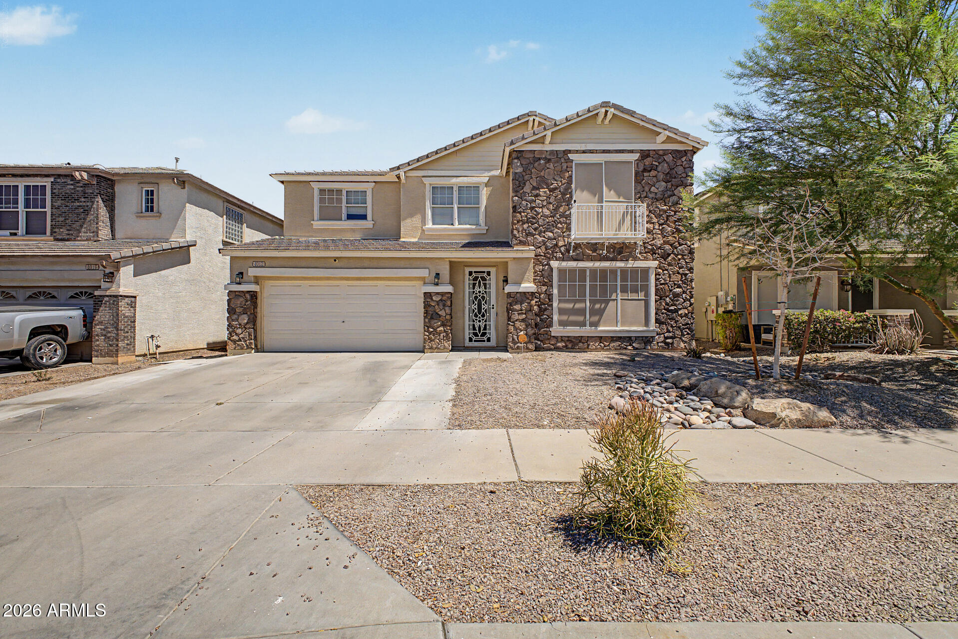 This spacious home offers 4 bedrooms, 3 full bathrooms, plus optional room that can be used as an office or additional bedroom, and a large loft upstairs proving plenty of room. The Kitchen features granite countertops and a center island. Enjoy this home and its functional living space for comfortable living and entertaining. Close to shopping and stores.