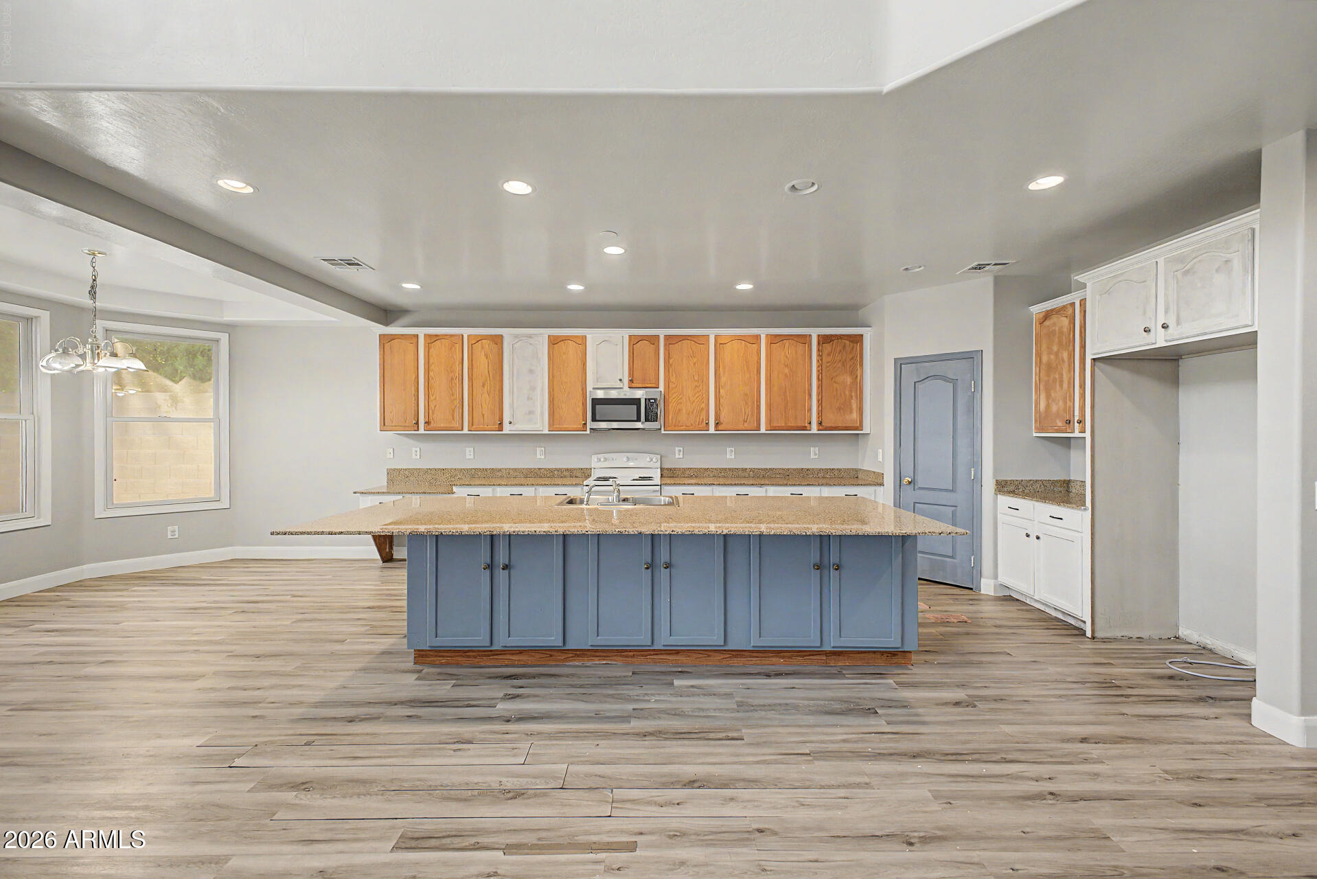 VINEYARD COMMONS - Residential