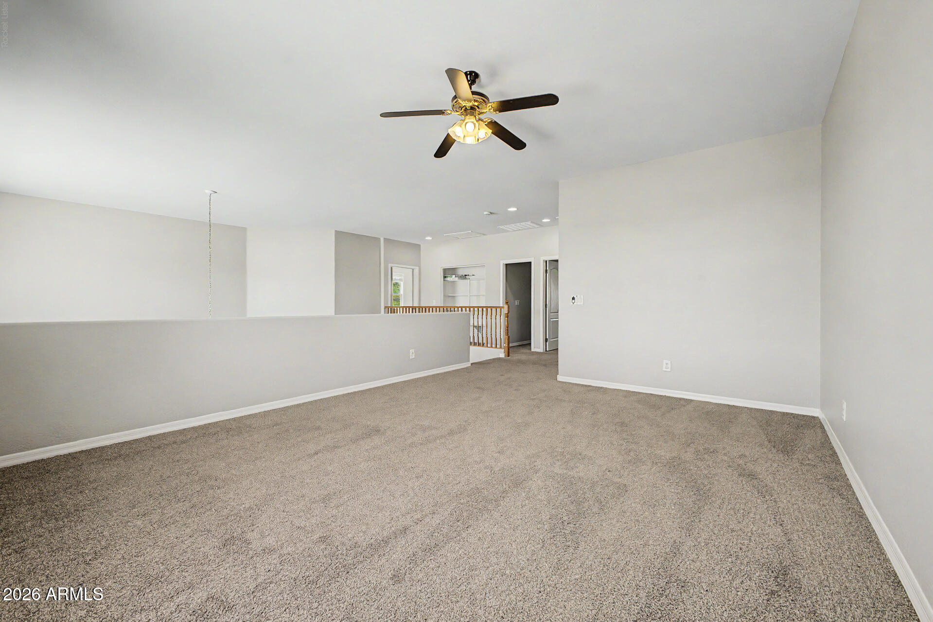 VINEYARD COMMONS - Residential