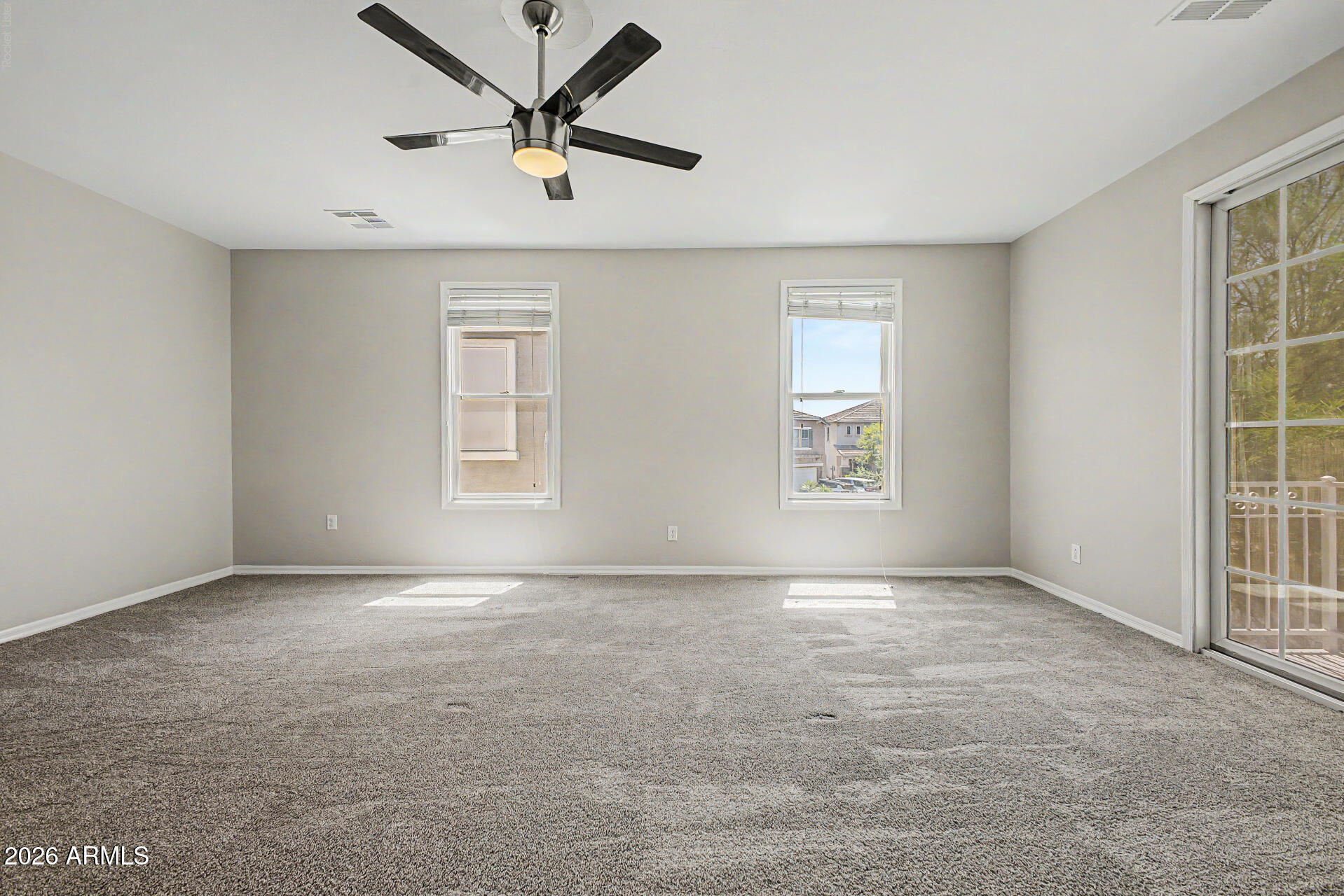 VINEYARD COMMONS - Residential