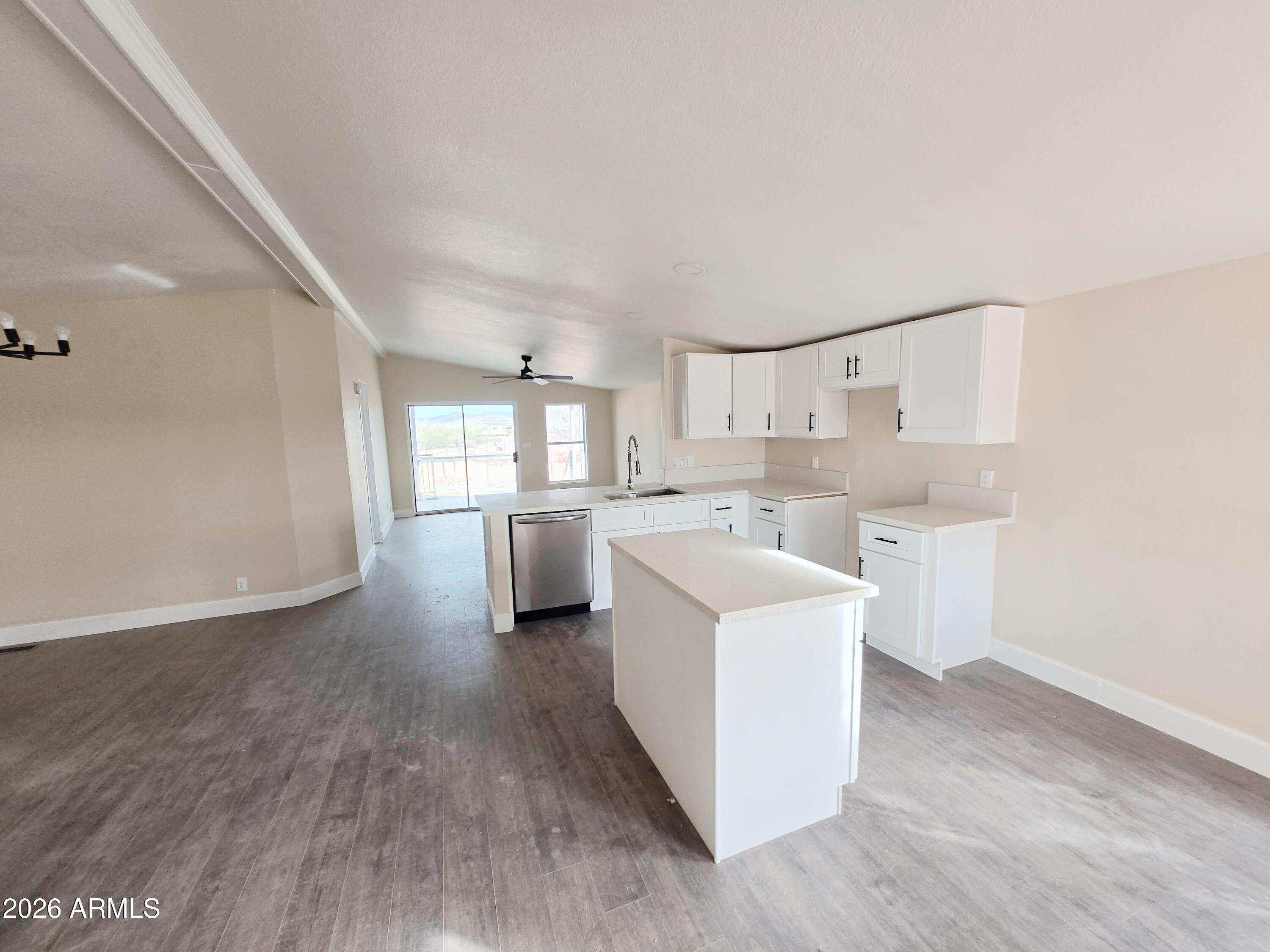 SADDLE VISTA - Residential
