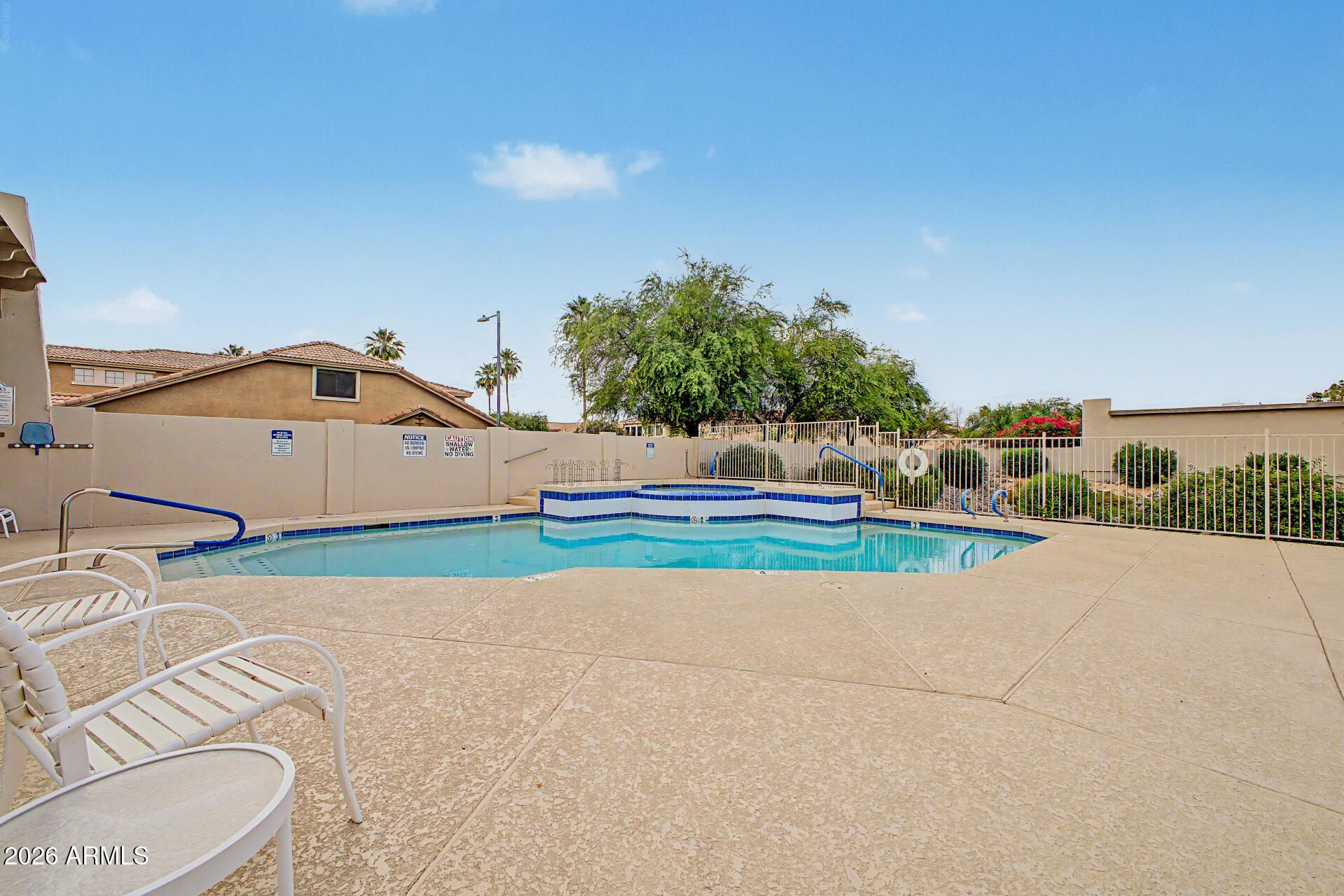 PARKLINKS TOWNHOMES - Residential