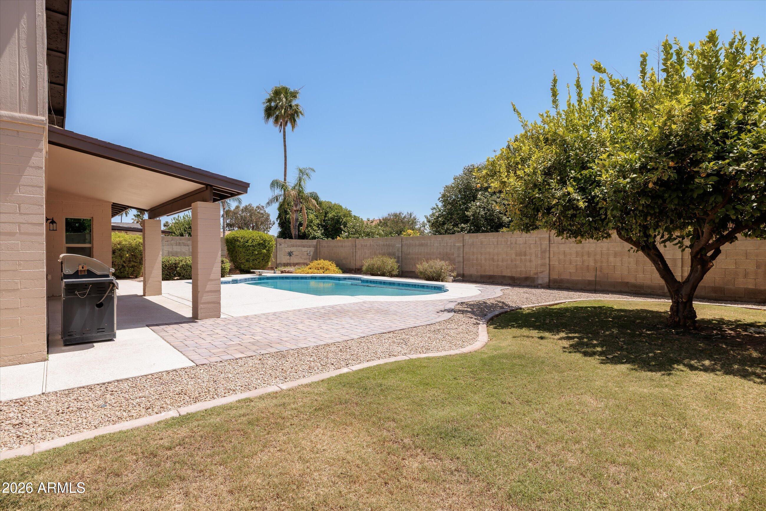 SPANISH WELLS - Residential