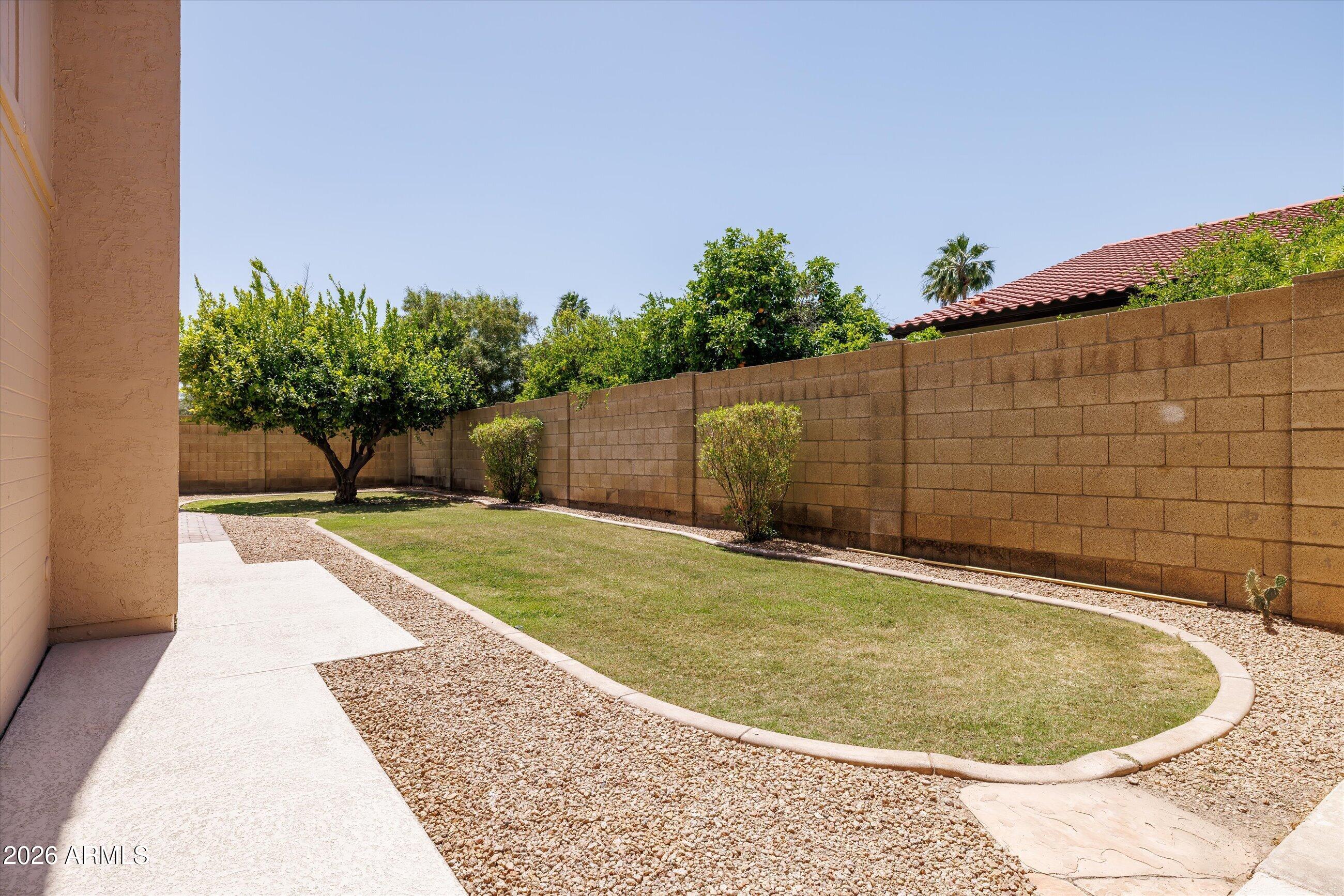 SPANISH WELLS - Residential