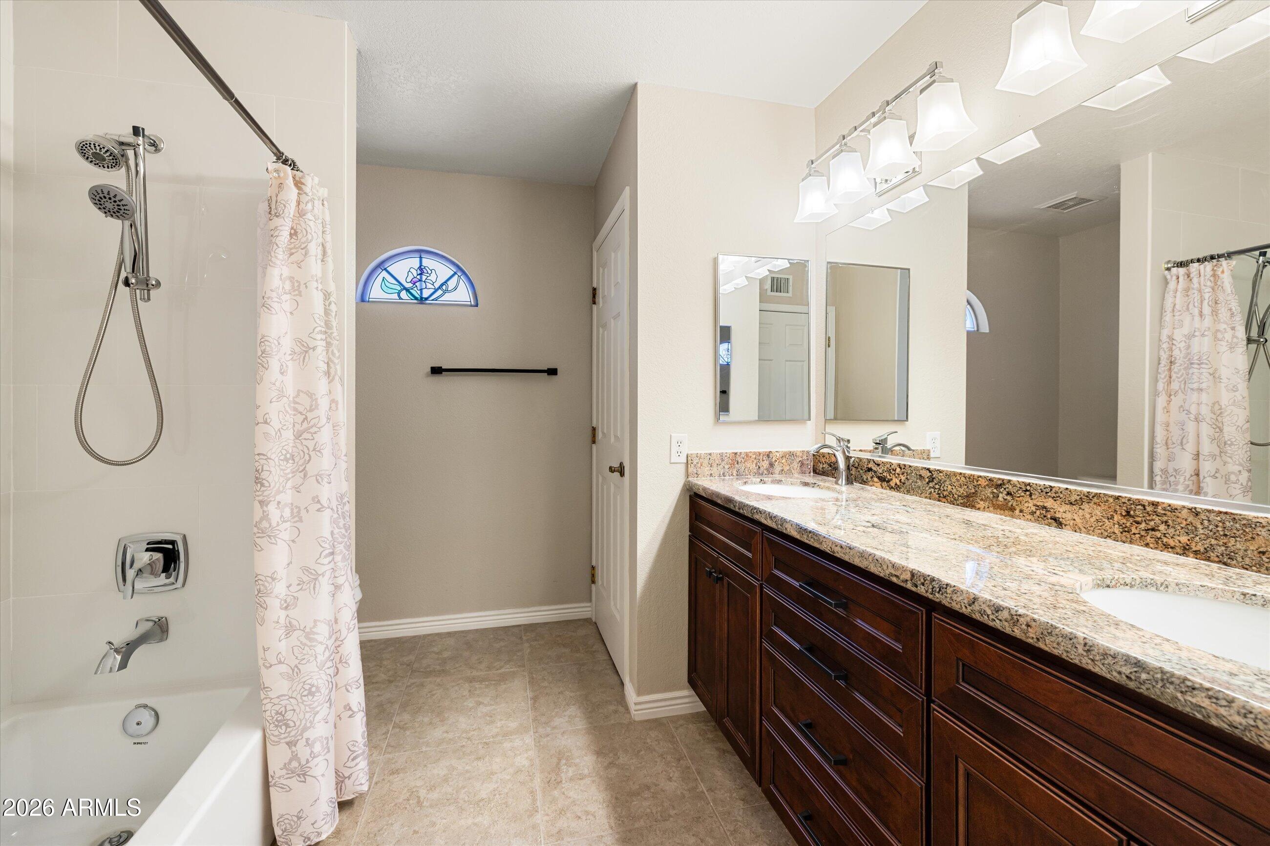 SPANISH WELLS - Residential