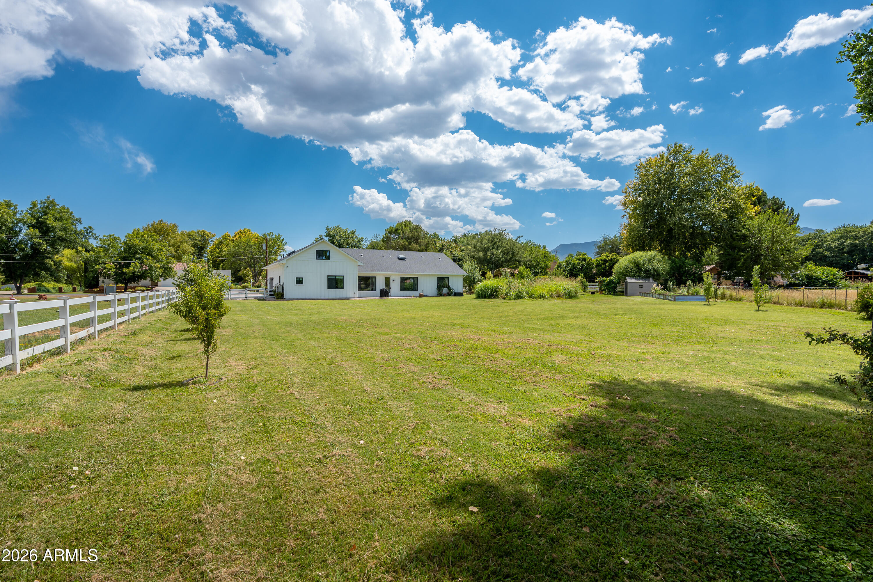 S35 T16N R3E - Residential