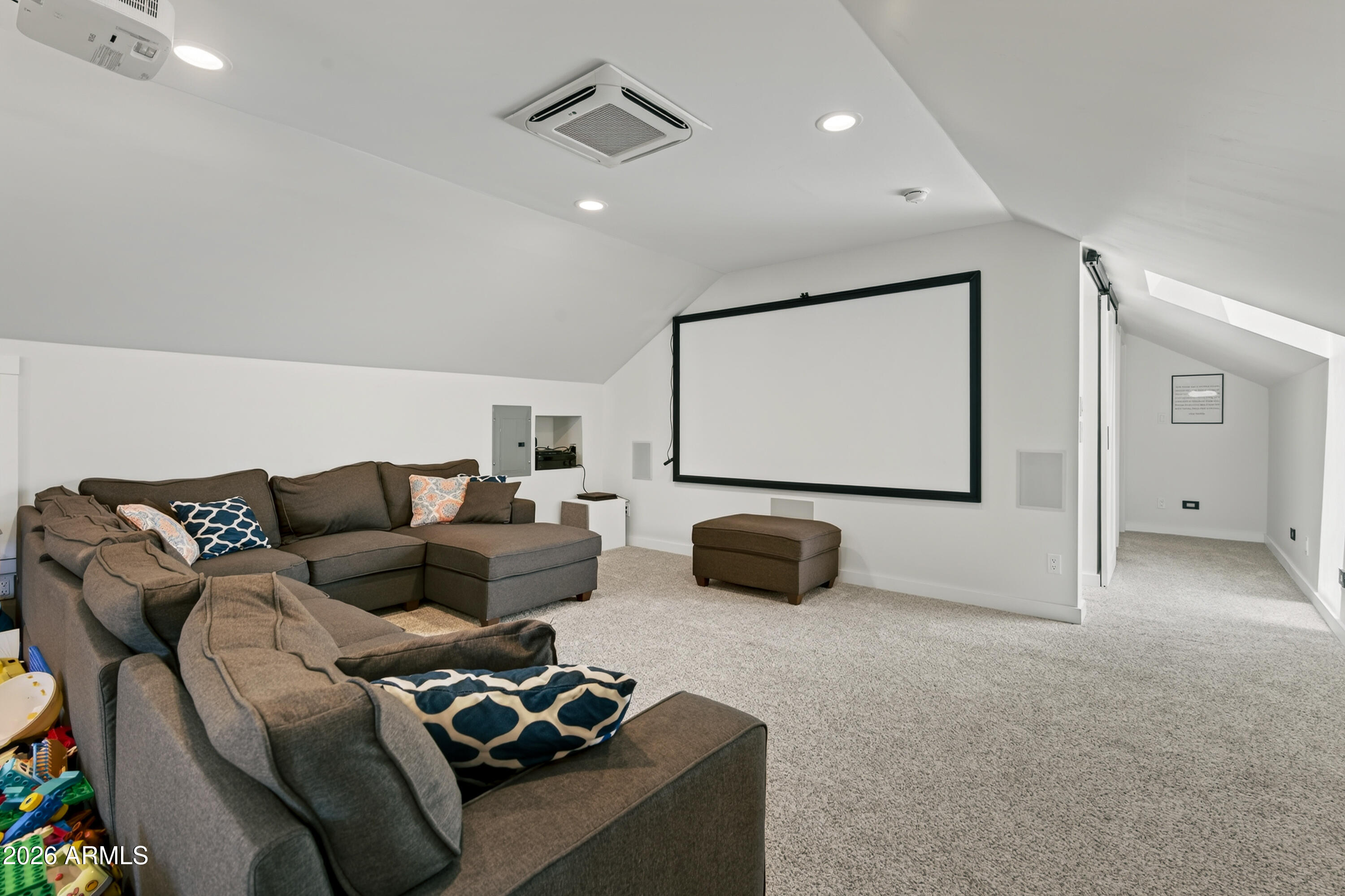 S35 T16N R3E - Residential