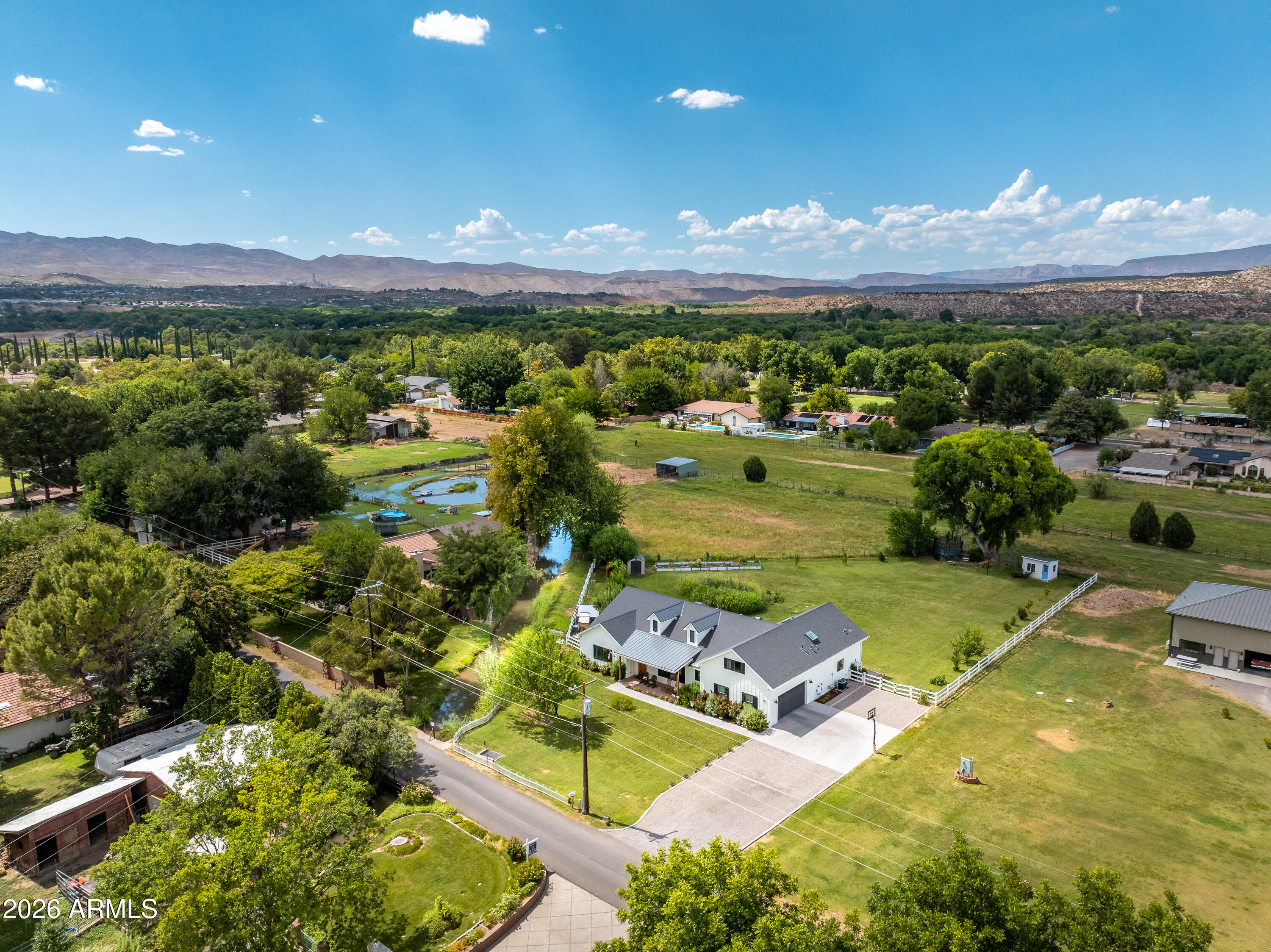 S35 T16N R3E - Residential