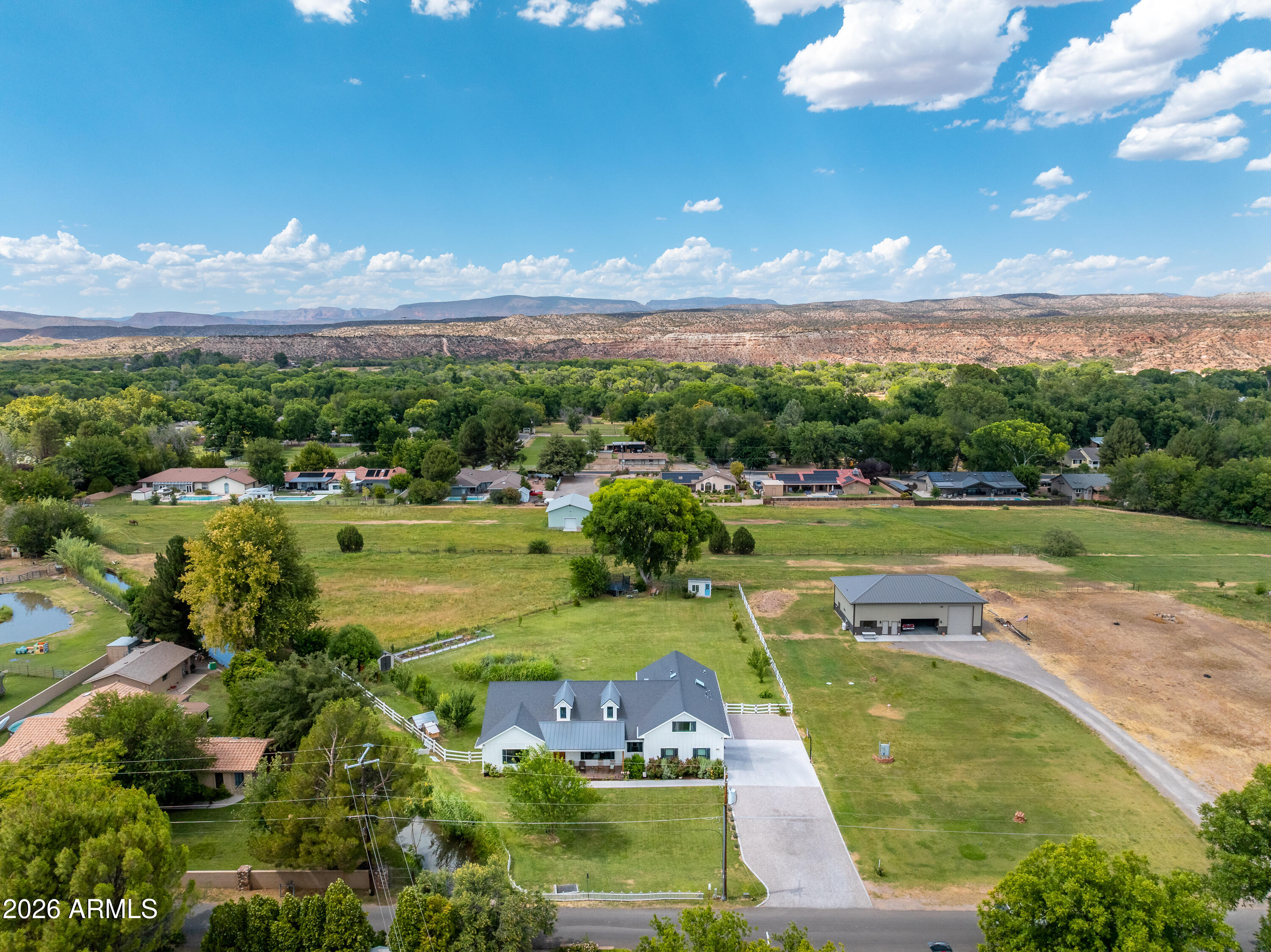 S35 T16N R3E - Residential