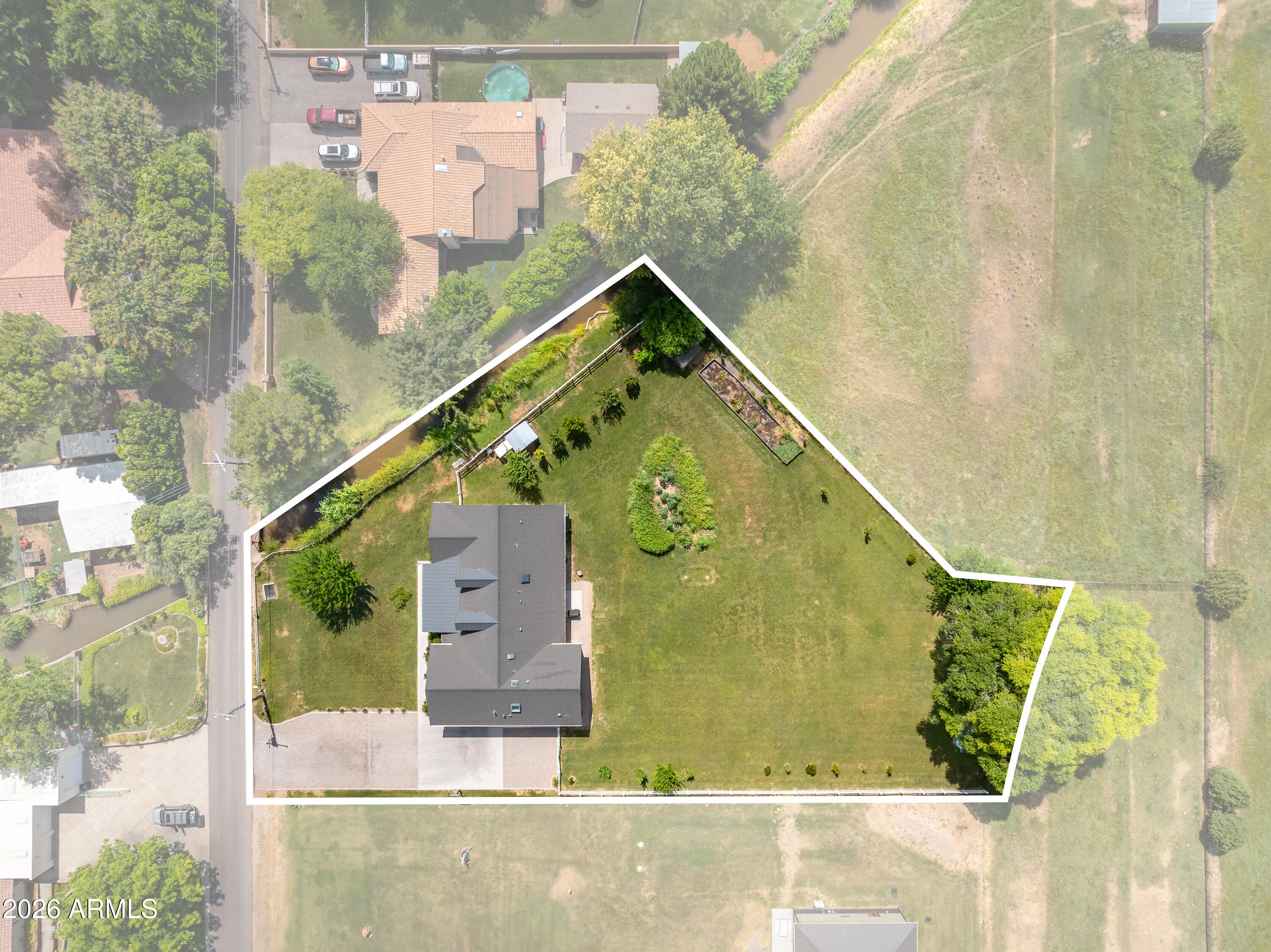 S35 T16N R3E - Residential