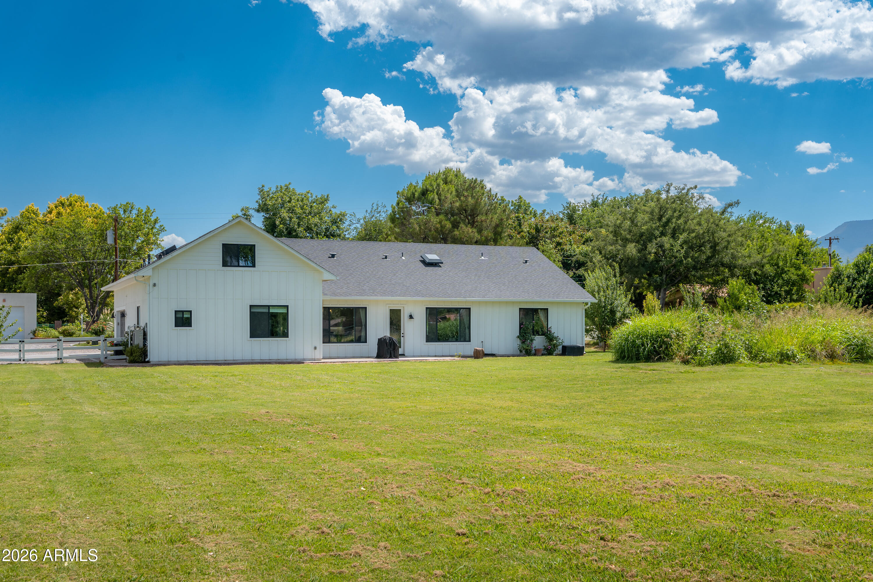 S35 T16N R3E - Residential