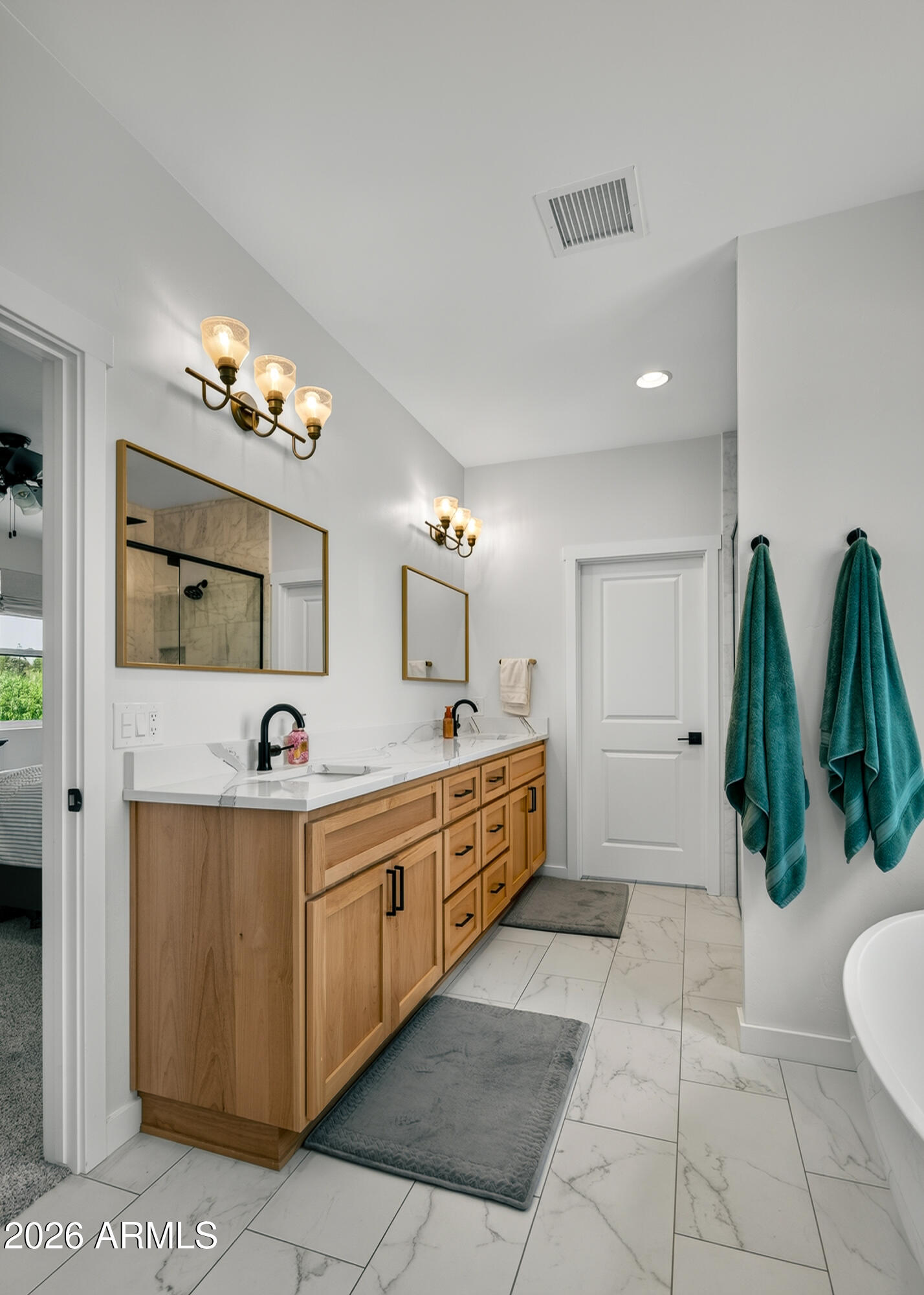 S35 T16N R3E - Residential