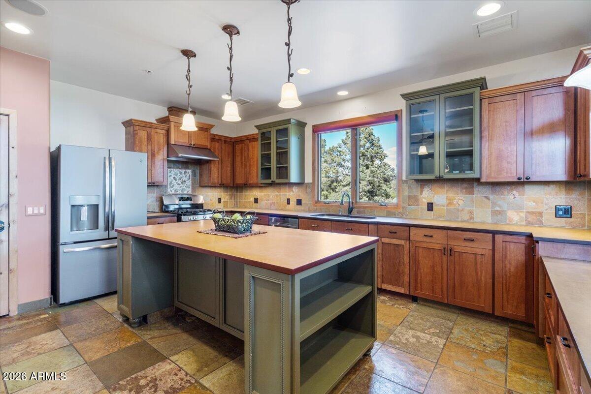 THE WOODS PAYSON - Residential