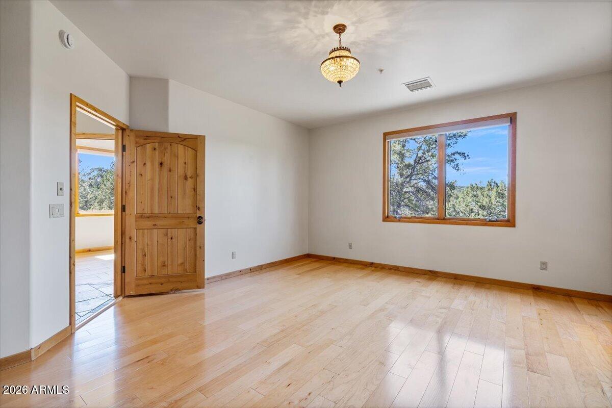 THE WOODS PAYSON - Residential