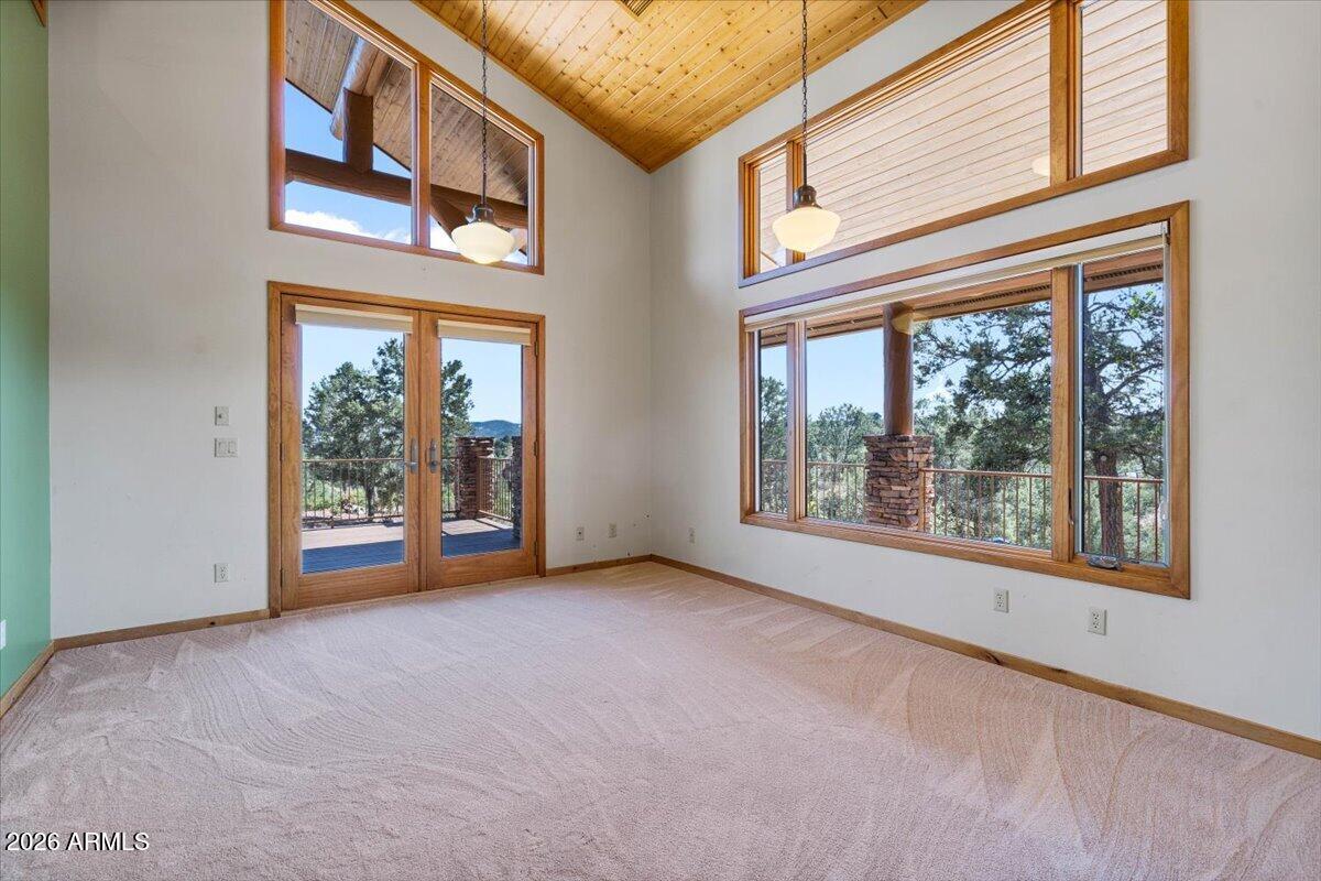 THE WOODS PAYSON - Residential