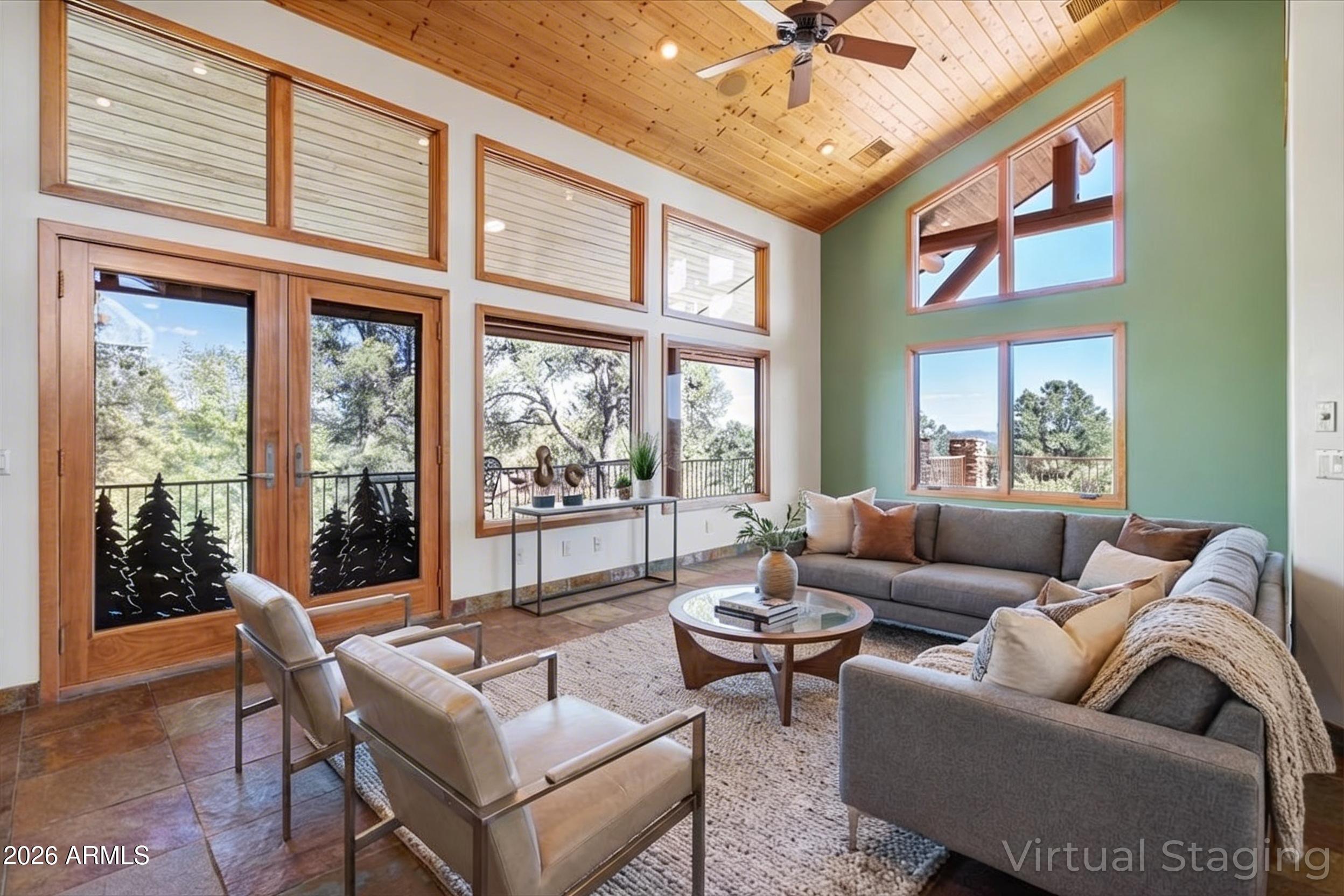 THE WOODS PAYSON - Residential