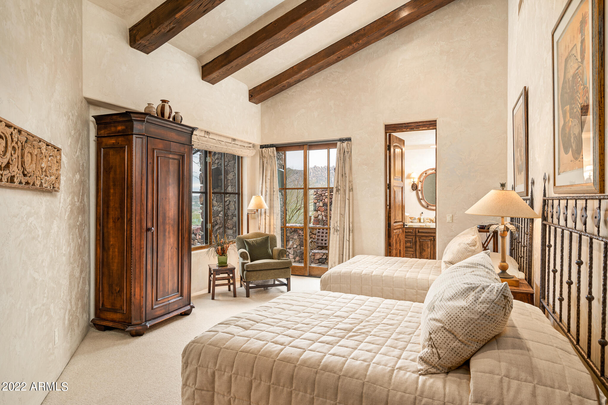 ESTANCIA - Residential