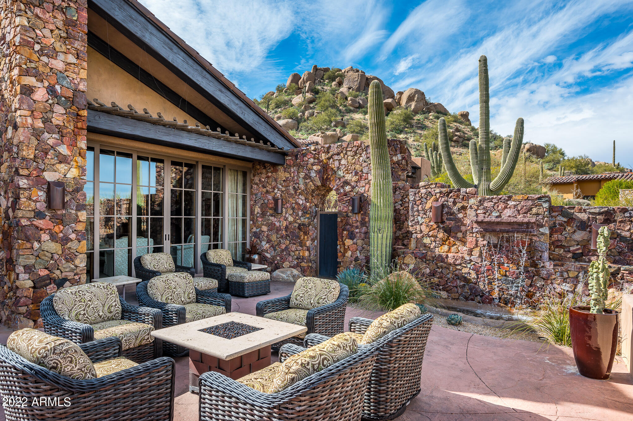 ESTANCIA - Residential