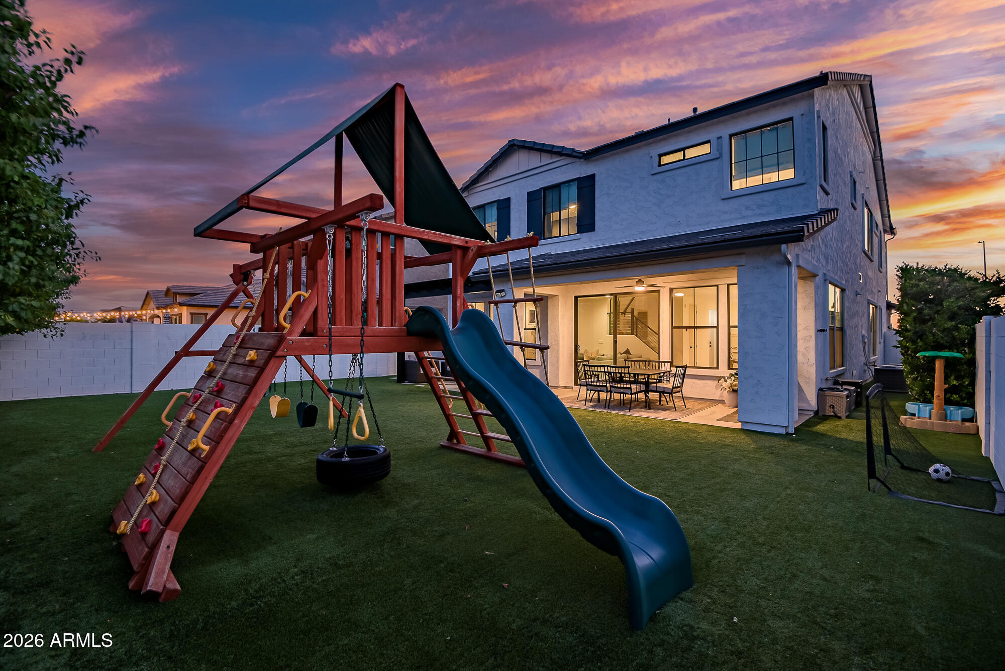 STRATFORD - Residential