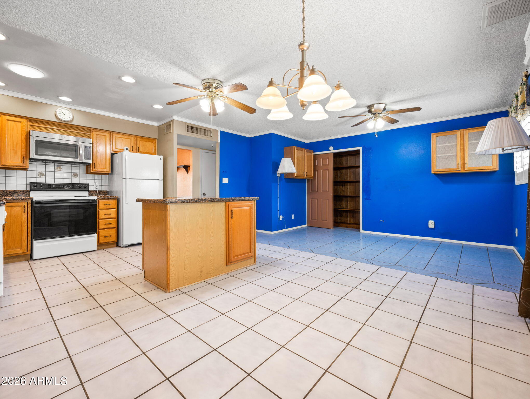 SUMMERSET - Residential
