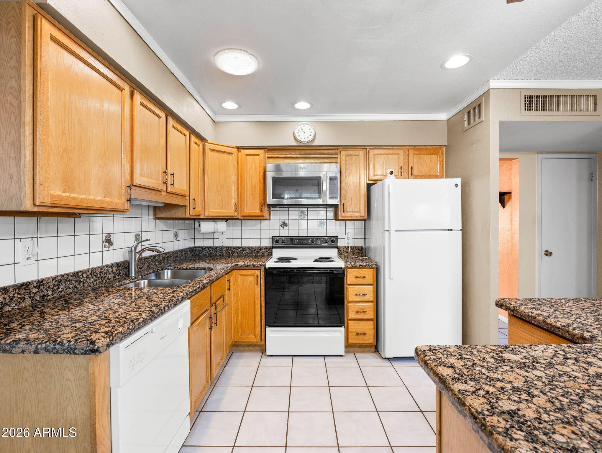 SUMMERSET - Residential